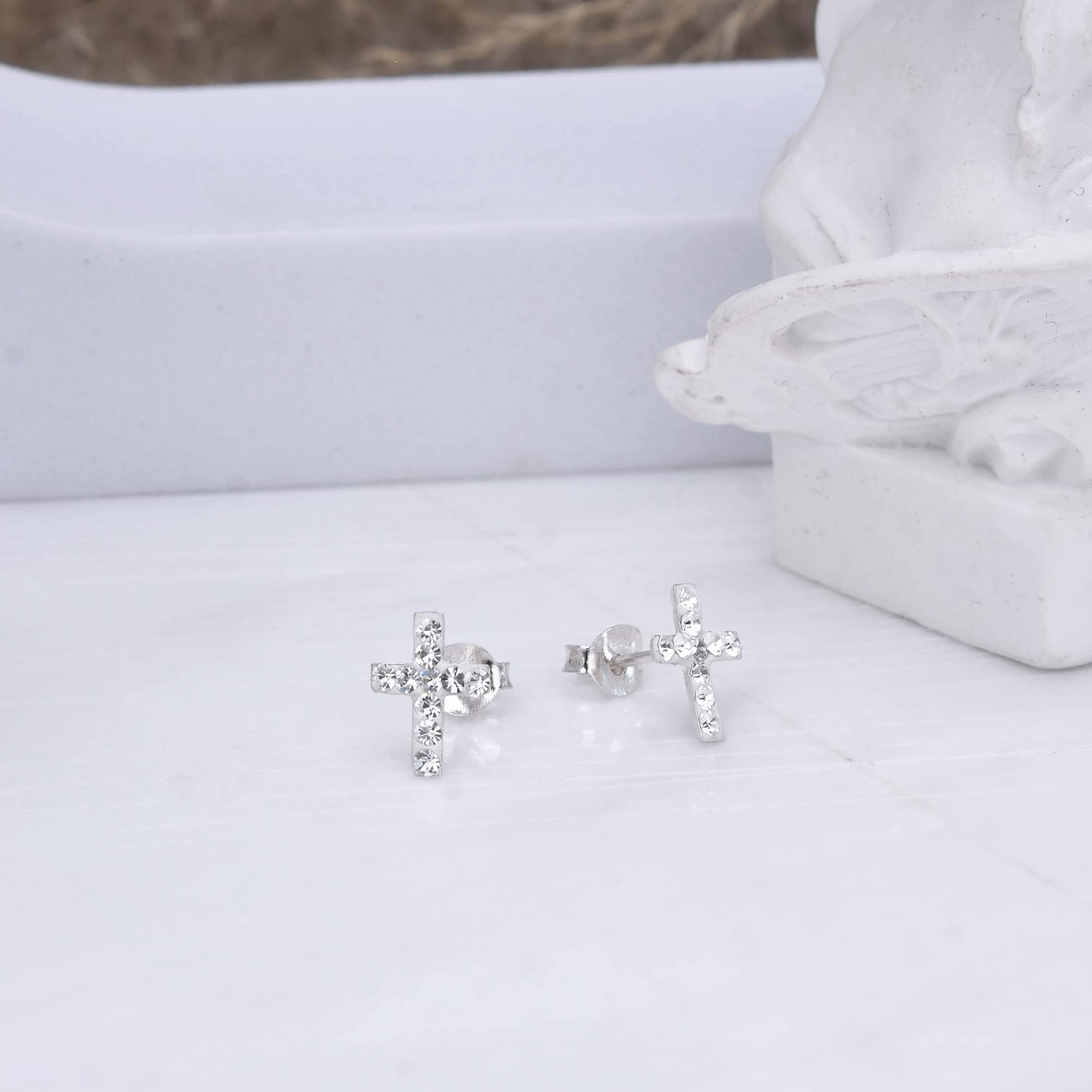 AeraVida Mini White Crystal Cross .925 Sterling Silver Stud Earrings for Women - Classic Vintage Cross Stud Earrings | Perfect for Everyday Wear, Gift Giving & Special Occasions