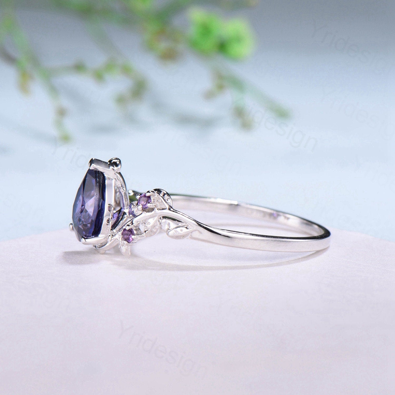 Vintage Elegant Pear Shaped Purple Sapphire Engagement Ring - Unique Twig Leaf Design Natural Amethyst Wedding Band - Perfect for Proposal, Anniversary & Romantic Gift Giving