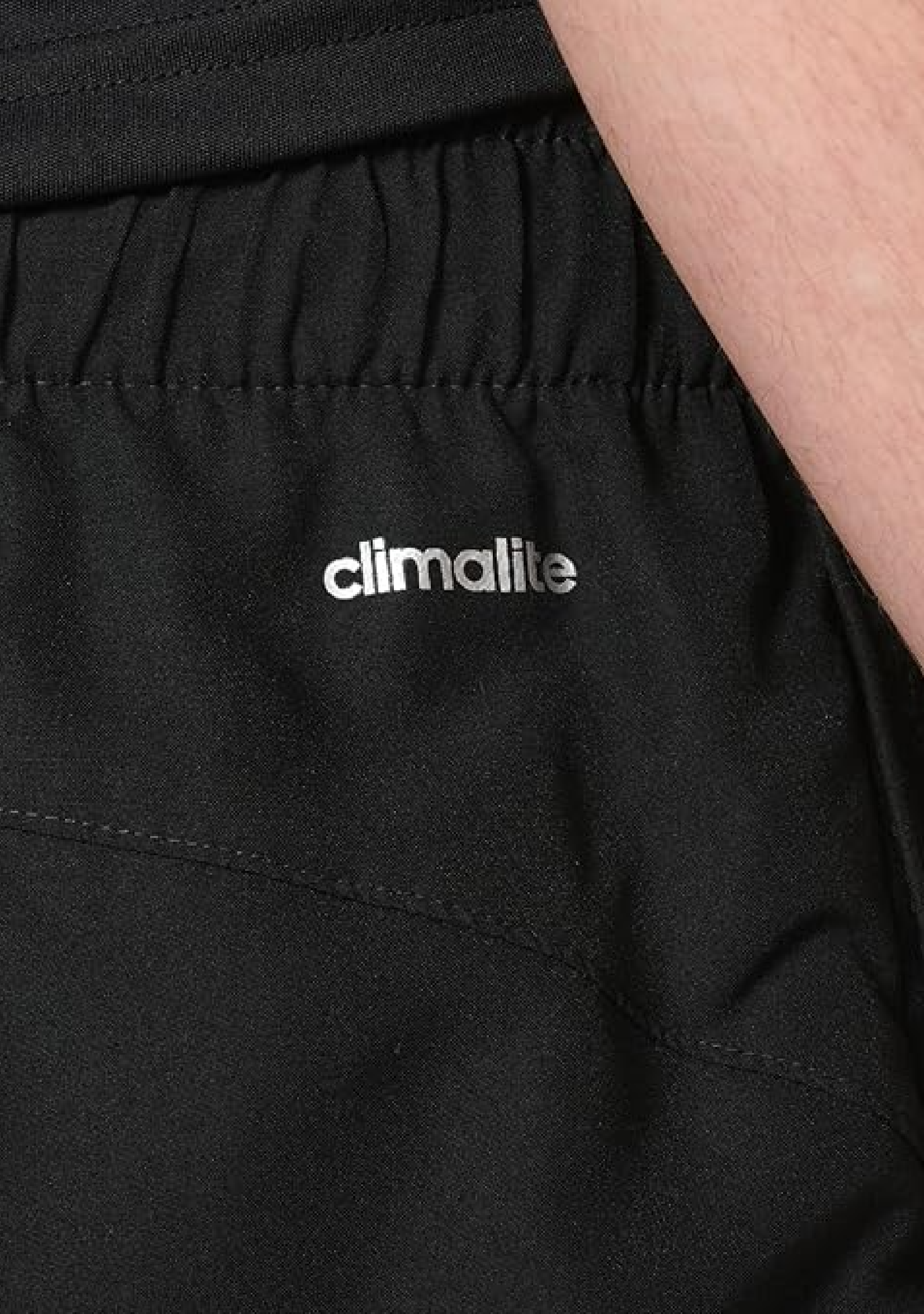 Adidas Men's Essential Chelsea Shorts - Comfortable Athletic Shorts for Running, Gym & Casual Wear - Quick-Dry & Breathable Fabric for Active Lifestyles