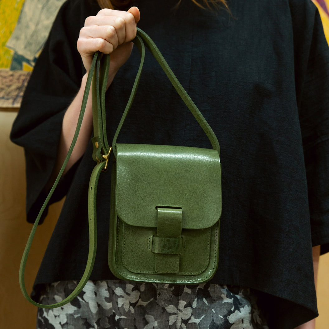 Kate Sheridan Fern Half Loop Bag - Stylish Crossbody Purse for Women, Fashionable Shoulder Bag with Adjustable Strap - Perfect for Work, Travel & Everyday Use