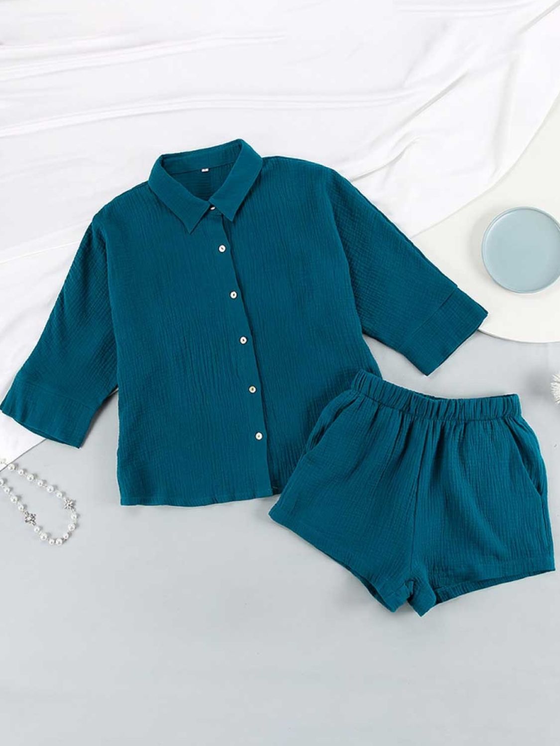Stylish Texture Button Up Resort Shirt and Shorts Set for Men - Breathable Summer Outfit for Beach Vacation, Pool Party & Tropical Getaway