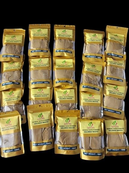 SUBATHRA Herbal Face & Body Wash Powder (Nalangu Maavu) - Turmeric, Rose Petals, Green Gram & Orange Peel Infused Ayurvedic Scrub (400g) | Natural Exfoliator for Glowing Skin & Relaxing Bath Rituals