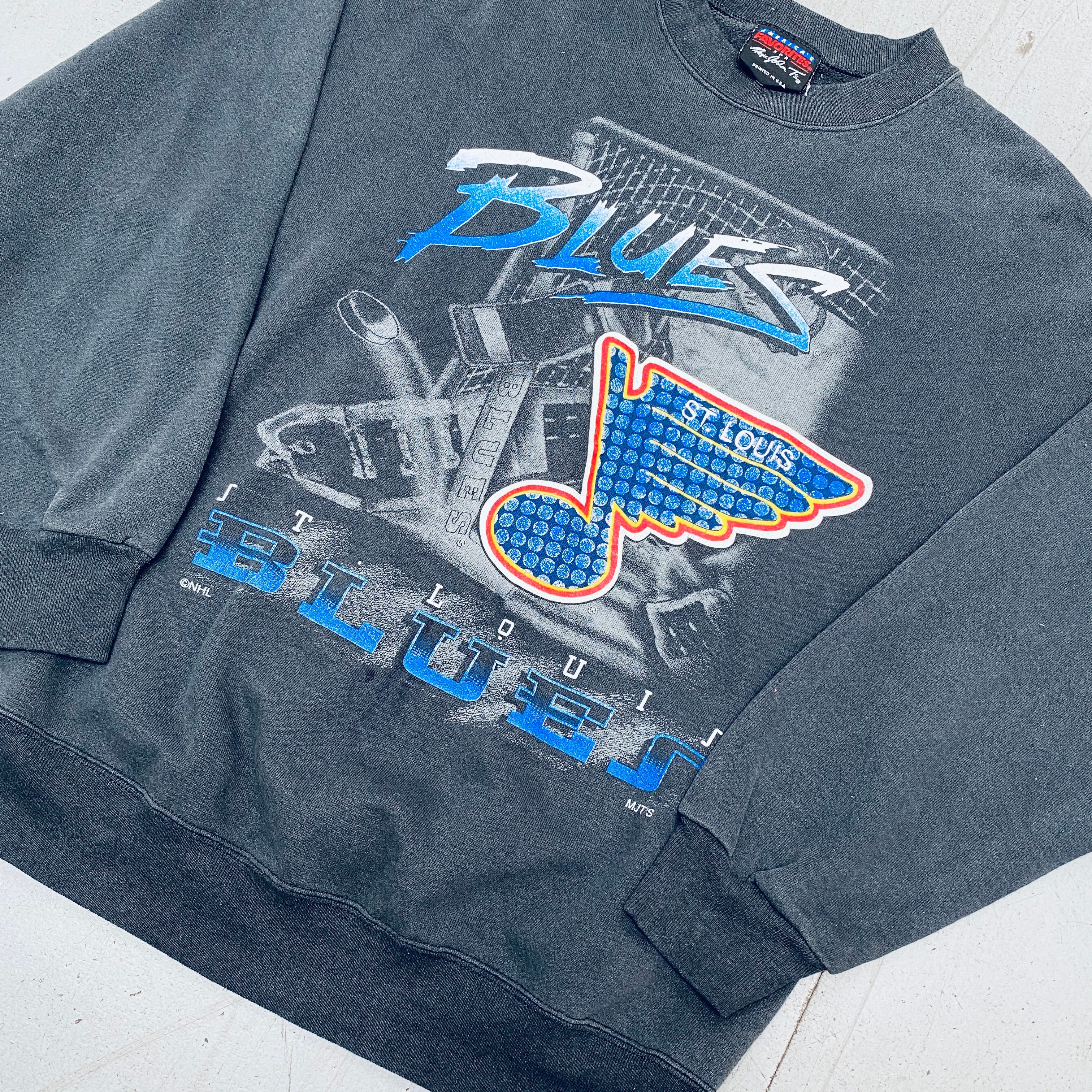 Vintage 1990s St. Louis Blues Magic Johnson Graphic Spellout Sweatshirt (Medium) - Retro NBA Basketball Fan Apparel for Men