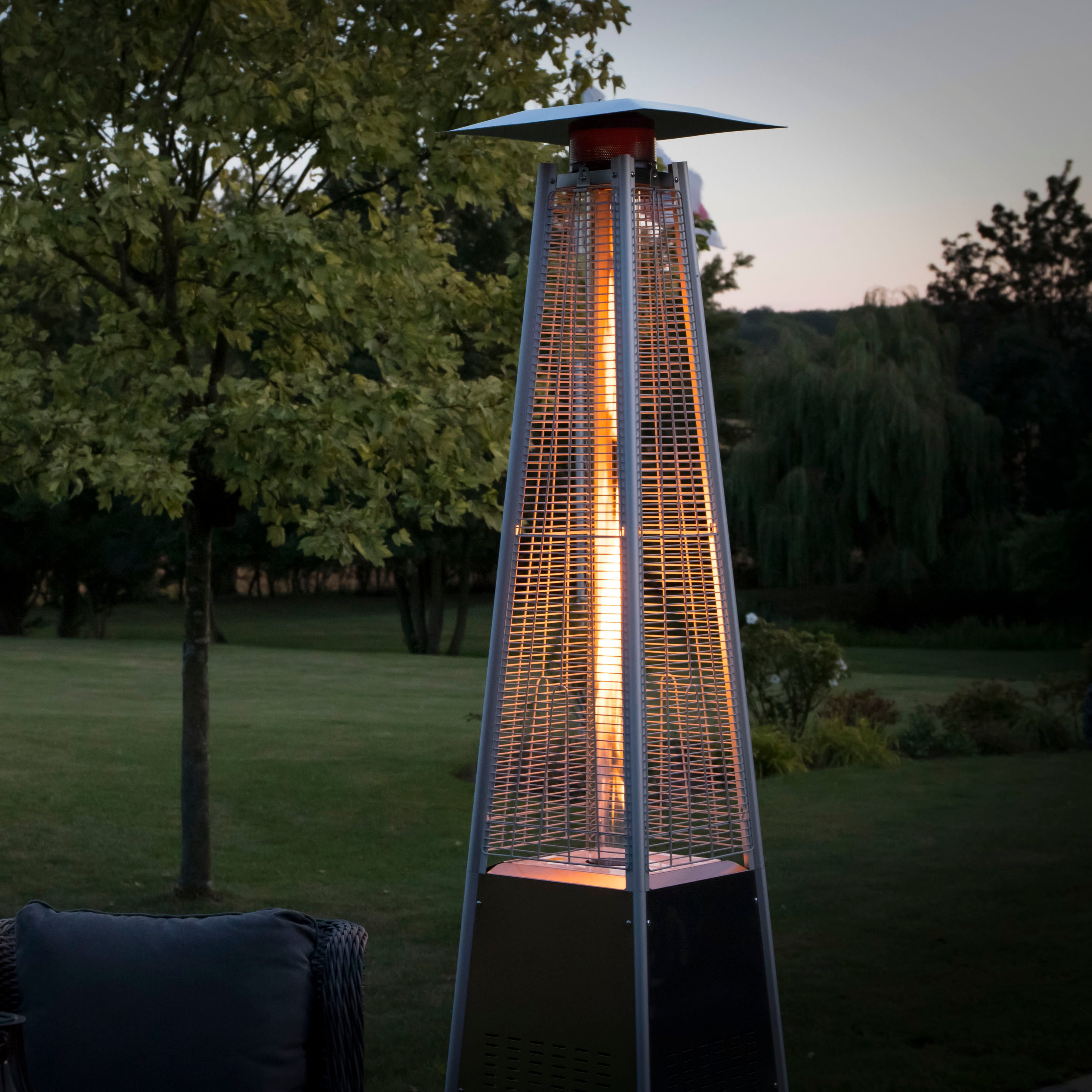 DG99 13kW Stainless Steel Pyramid Gas Patio Heater - Outdoor Heating for Backyard, Deck, Restaurant & Commercial Use