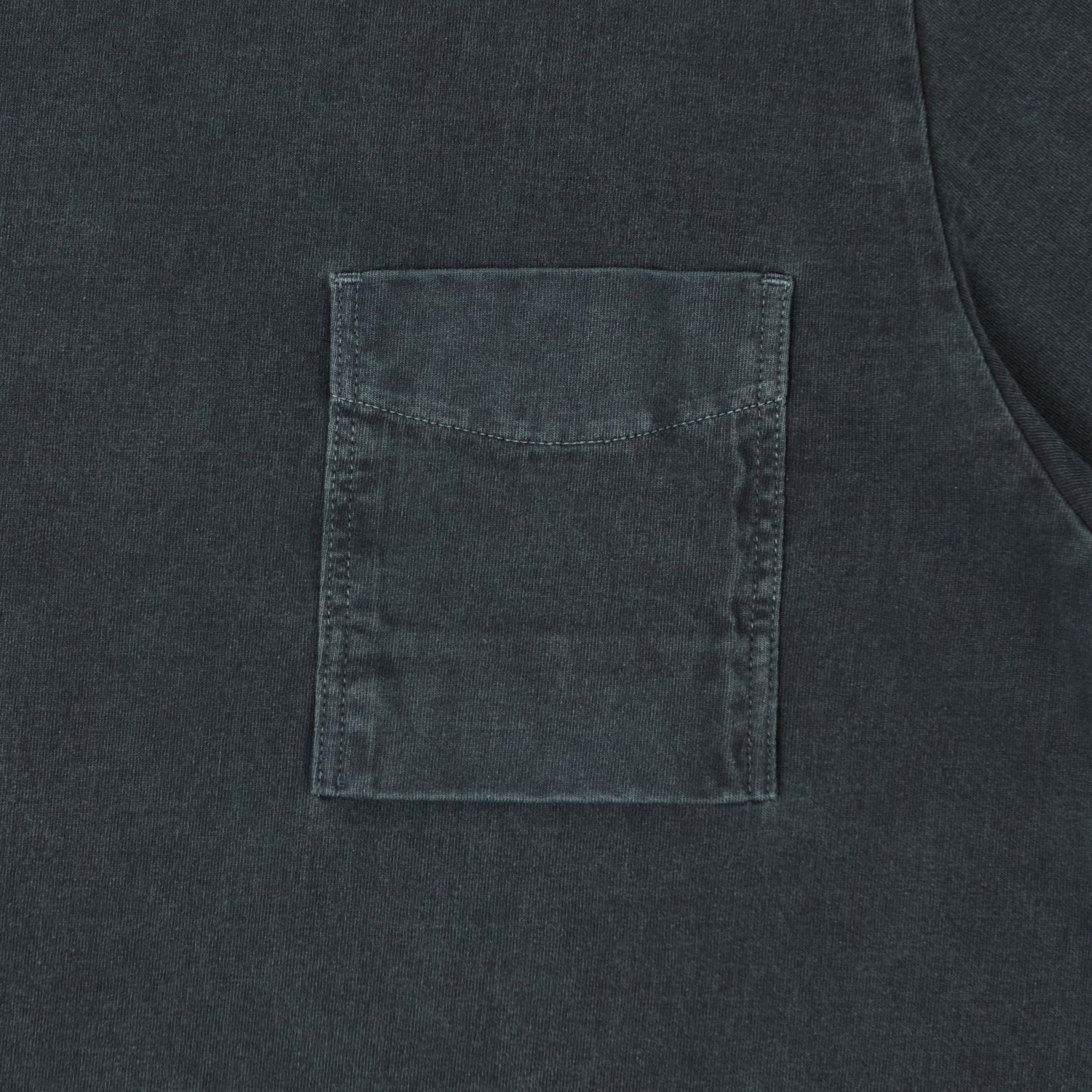 Jackman Pigment Dye Pocket T-Shirt | Fade Blue Grey | Vintage Washed Cotton Tee for Men | Casual Streetwear & Everyday Wear