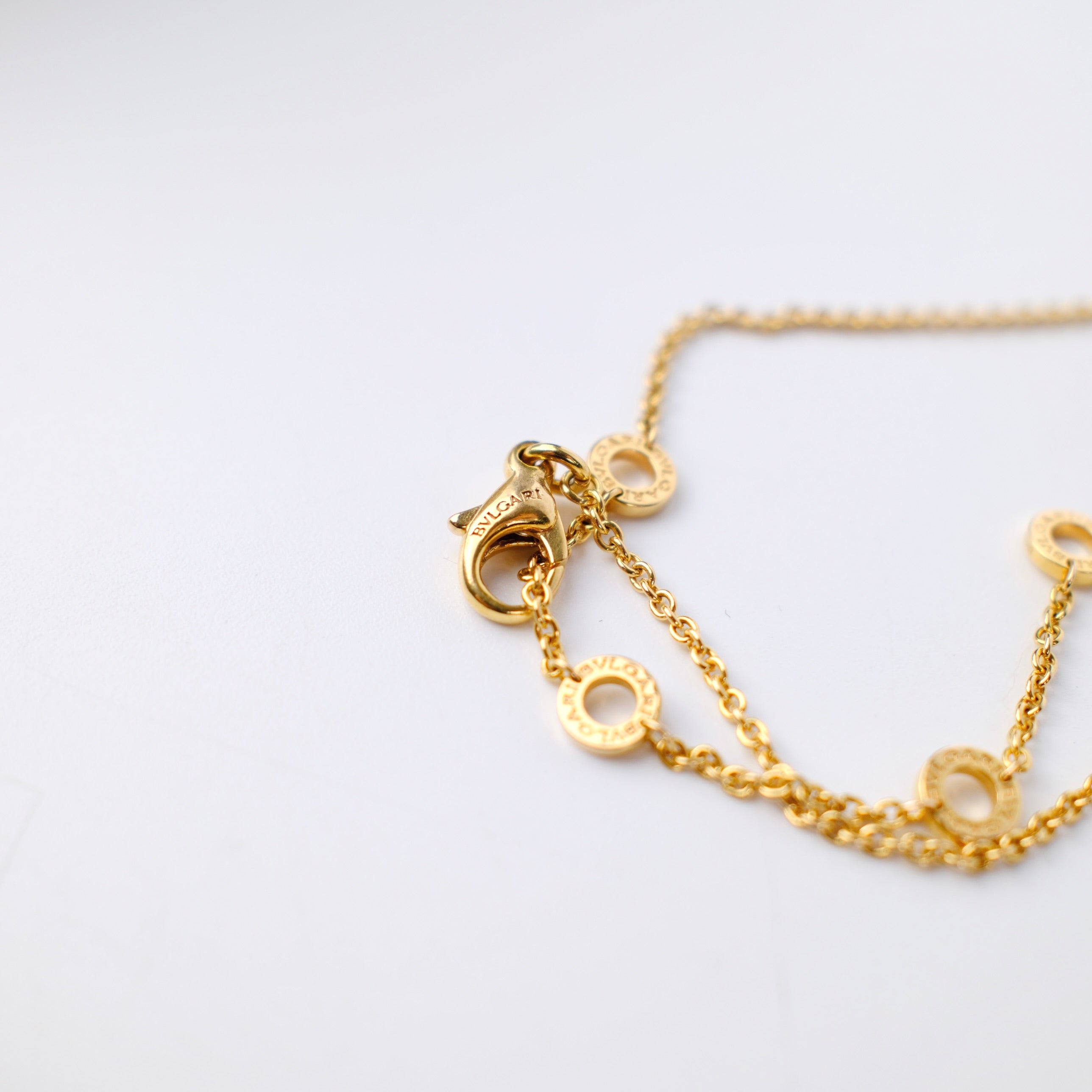 Bvlgari B Zero1 Necklace for Women - 18K Yellow Gold Luxury Pendant Jewelry - Perfect for Gifts, Anniversaries & Special Occasions