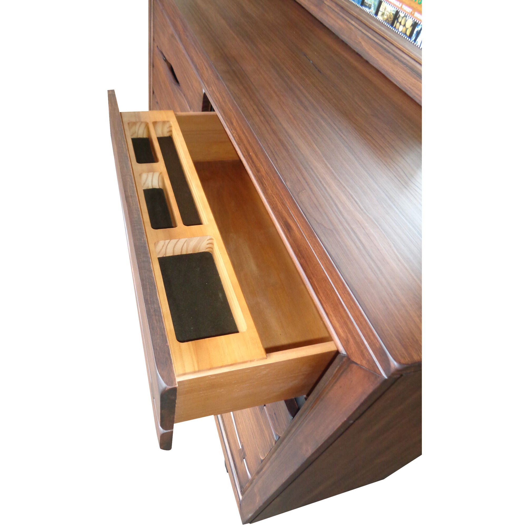 Stylish Dana Point 6-Drawer Dresser for Bedroom - Modern Wooden Chest of Drawers with Ample Storage Space | Perfect for Organizing Clothes, Bedding & Accessories in Home, Dorm or Nursery
