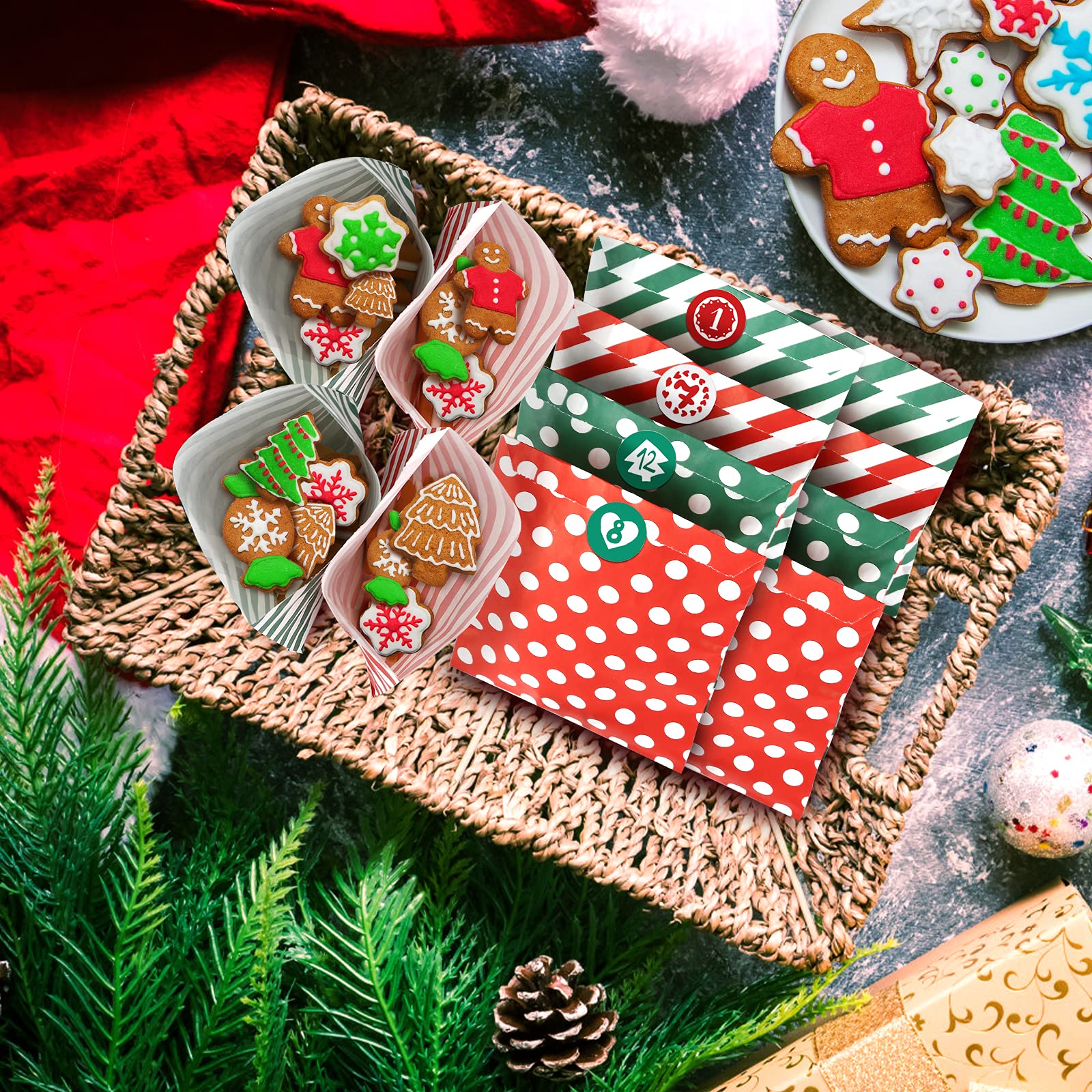 KESOTO 100 Pack Christmas Small Paper Treat Bags for Candy, Cookies & Party Favors - Holiday Goodie Bags in Festive Red & Green - Perfect for Christmas Buffets, Classroom Treats & Gift Exchanges