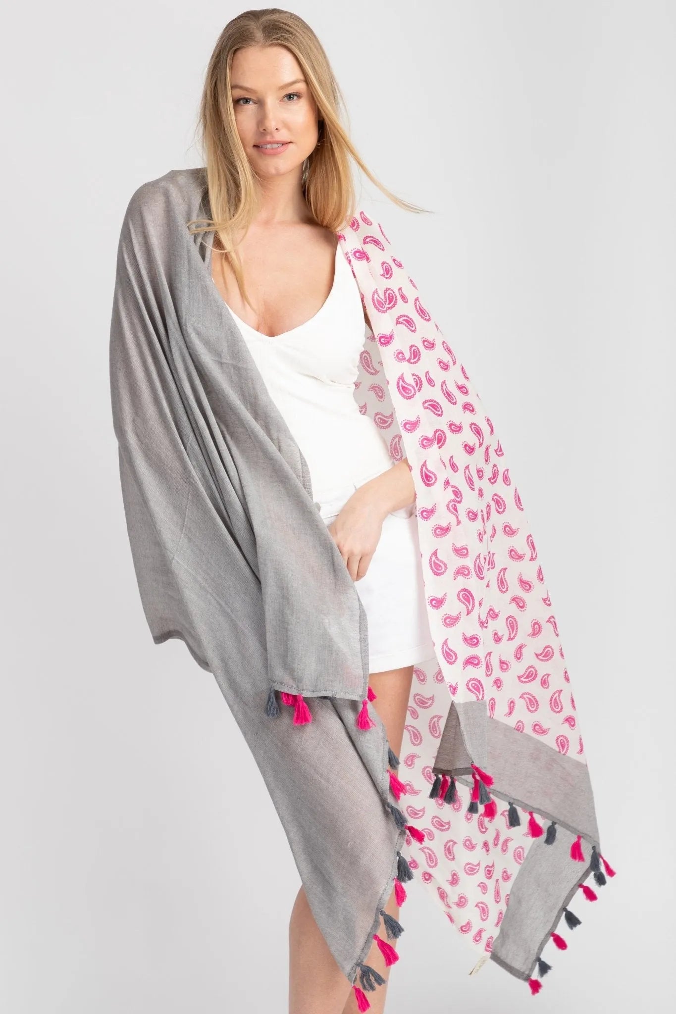 Stylish Paisley Print Scarf with Elegant Tassel Fringe - Soft Fashion Accessory for Women, Perfect for Fall Outfits, Office Wear and Special Occasions