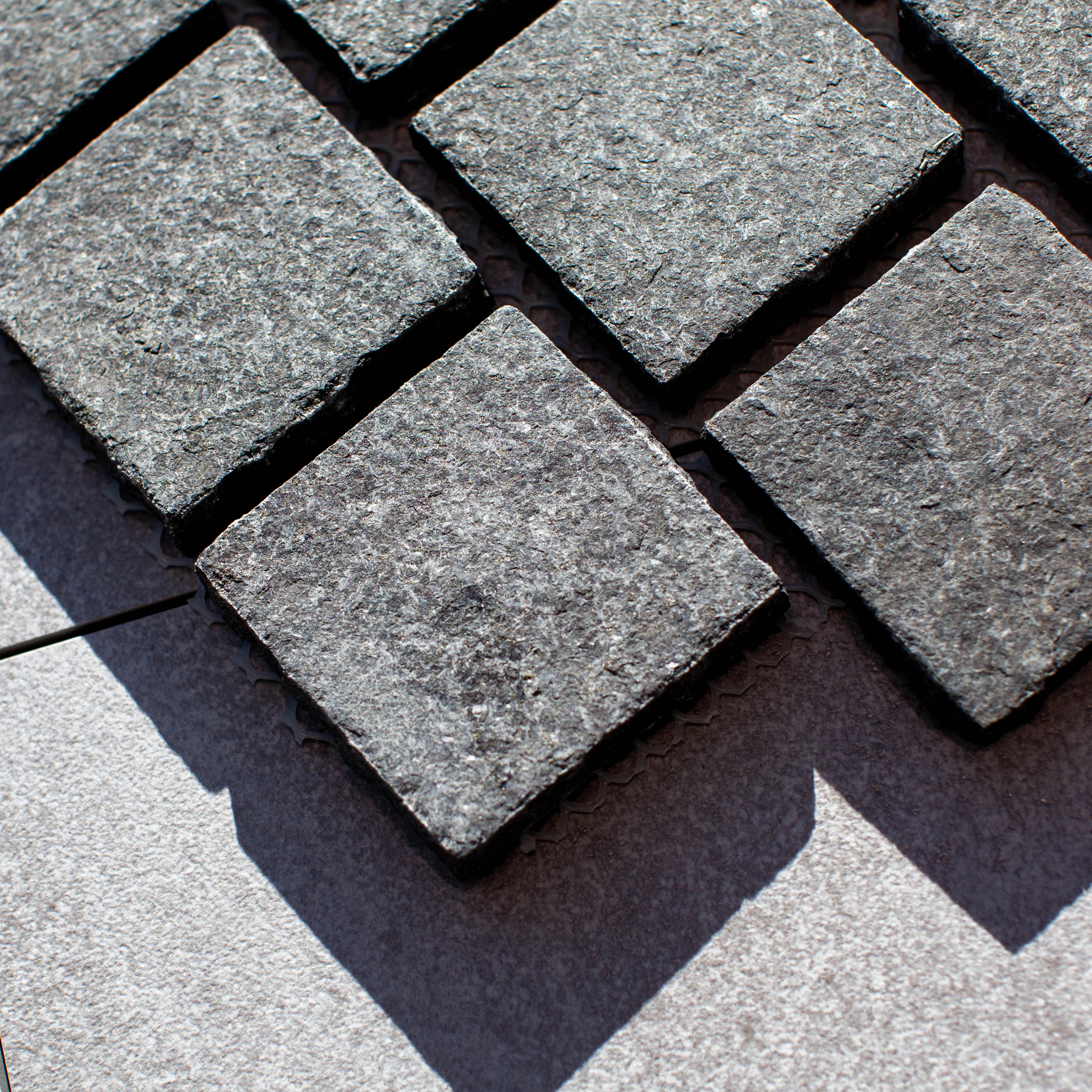 Premium Cobble Stone Net Back Stacked 90x90x20 Raven Black - Durable Outdoor Paving Stones for Patios, Walkways & Garden Landscaping