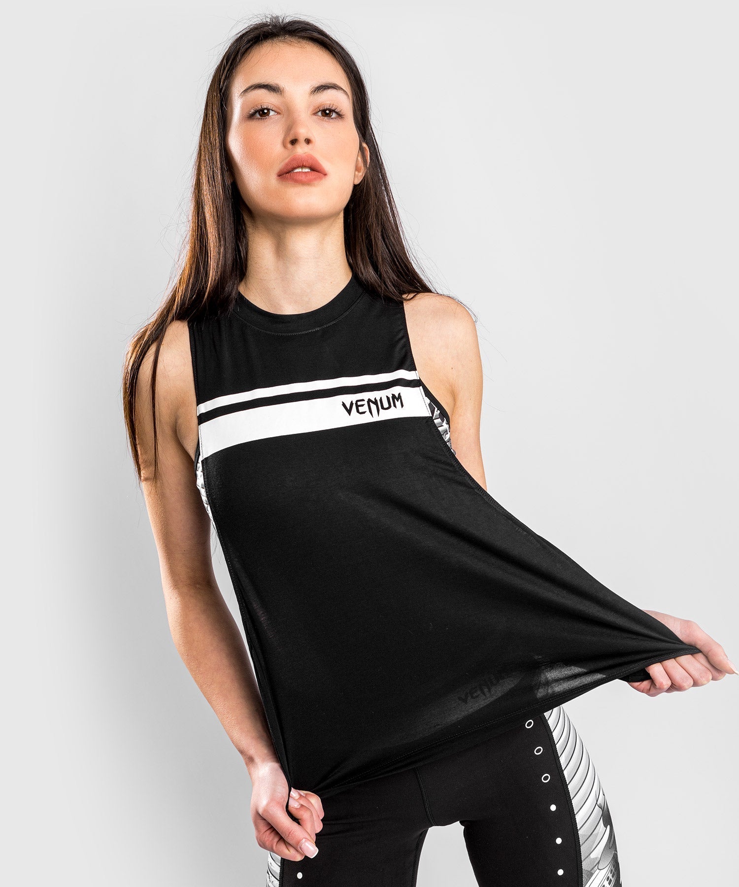 VENUM YKZ21 Women's Workout Tank Top - Breathable Athletic Shirt for Gym, Running & Fitness Training - Black/White Color Block Design