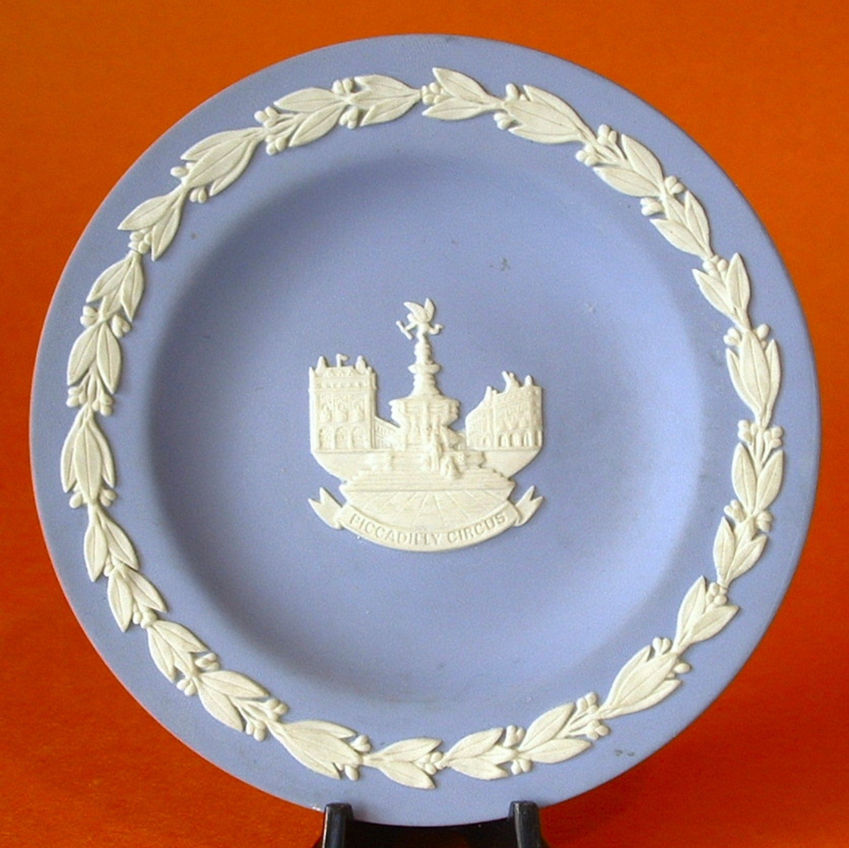 Vintage Wedgwood England Blue Jasperware Picadilly Circus Small Plate - 1970s Collectible Ceramic Dish for Home Decor, Gift & Tea Time Serving