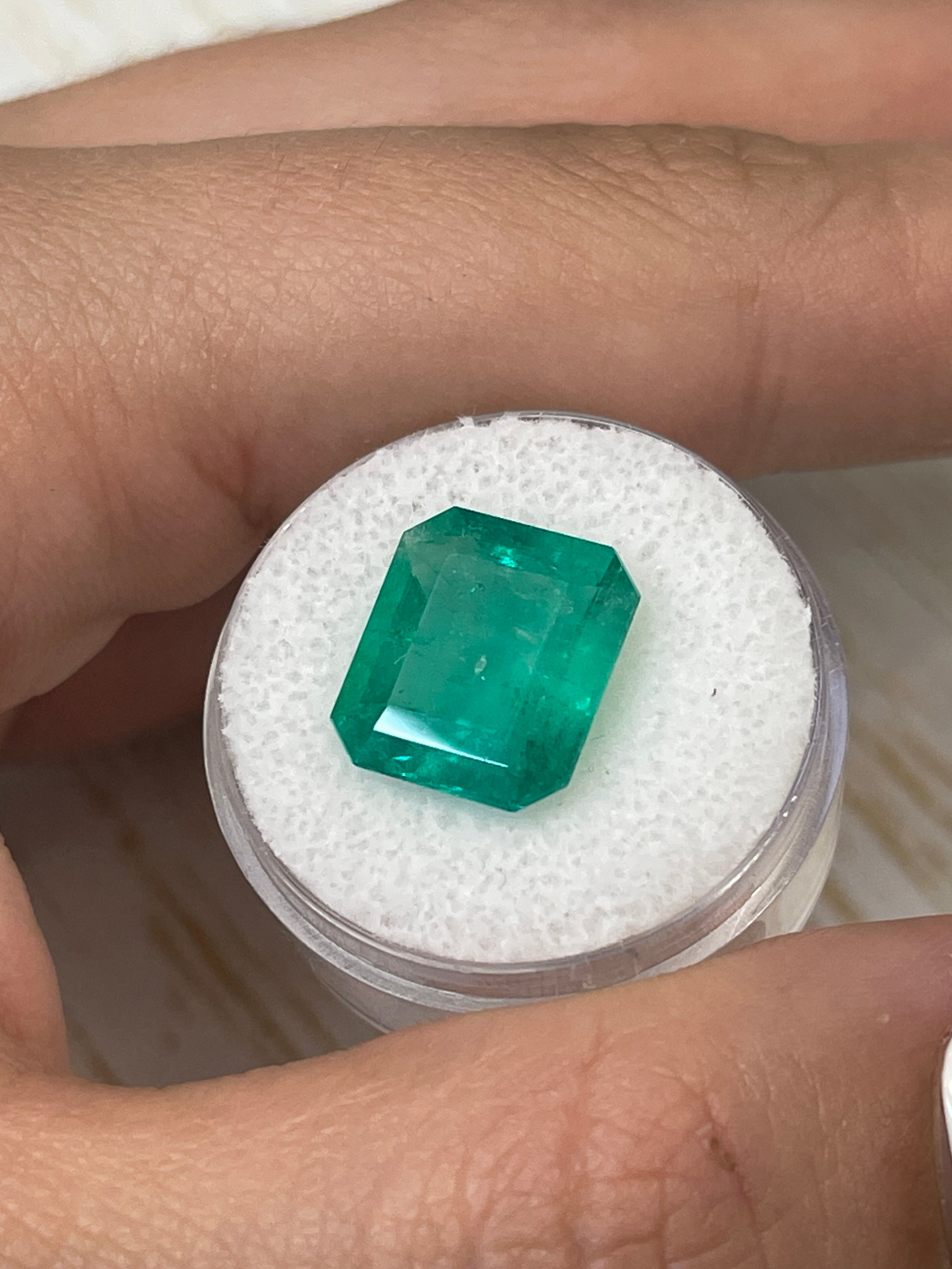 7.39 Carat 14x12mm Bluish Green Emerald Cut Loose Colombian Emerald Gemstone for Jewelry Making - Engagement Rings, Necklaces & Earrings
