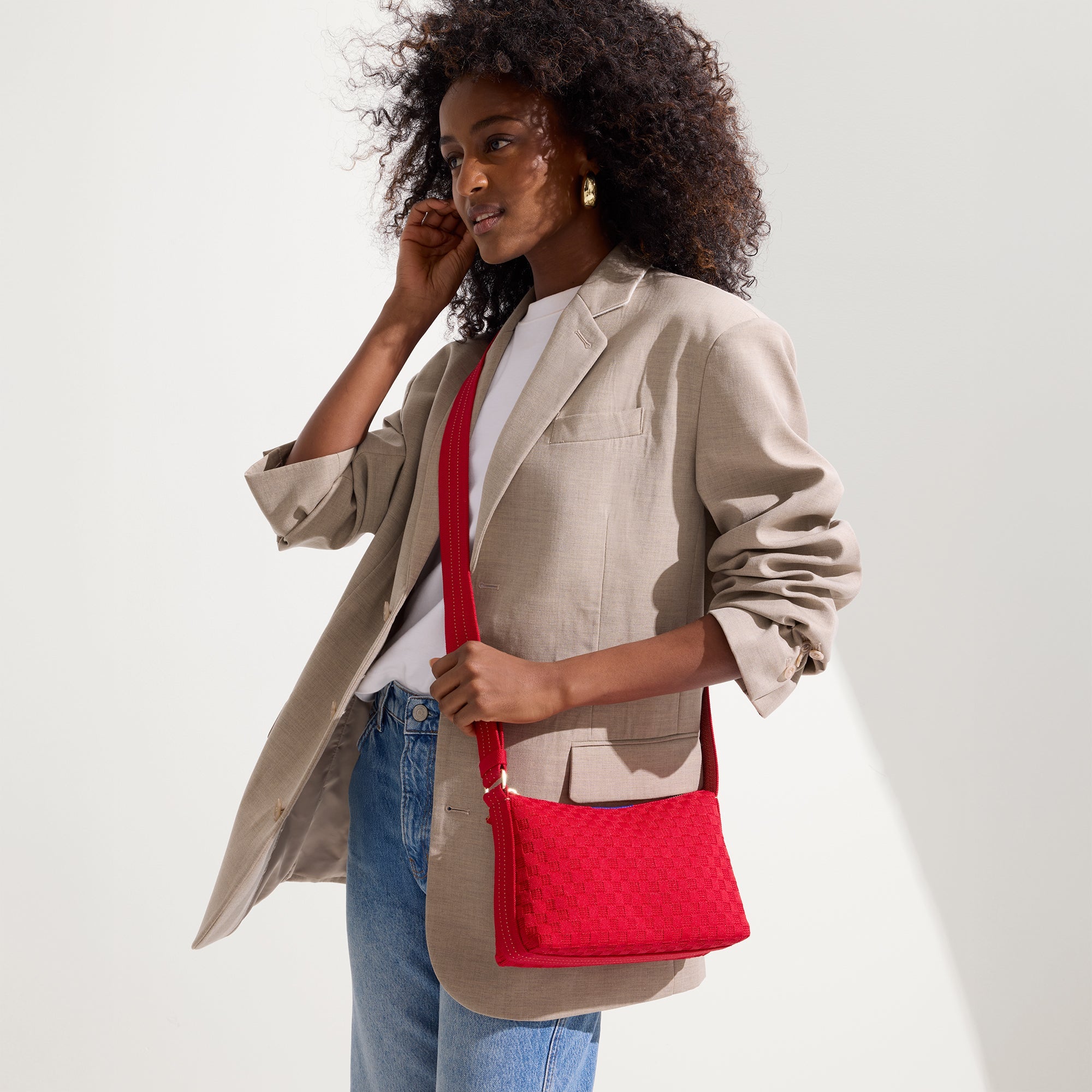 Stylish Red Crisp Basketweave Crossbody Bag for Women - Fashionable Casual Shoulder Purse for Daily Use, Shopping, and Travel