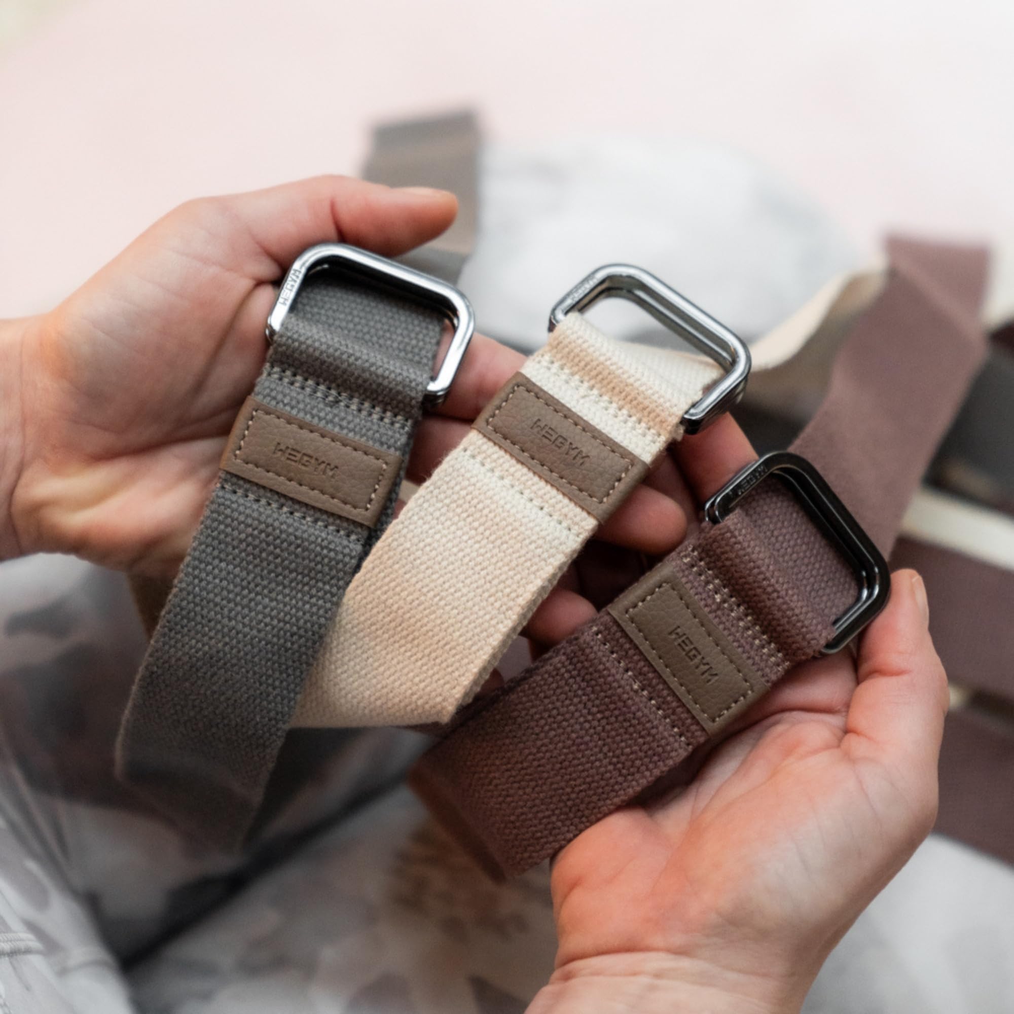 Premium Soft Cotton Yoga Strap for Men & Women - Stretching Exercise Band for Flexibility Training, Pilates, Yoga and Home Workouts - Ideal for Beginners, Physical Therapy and Fitness Enthusiasts