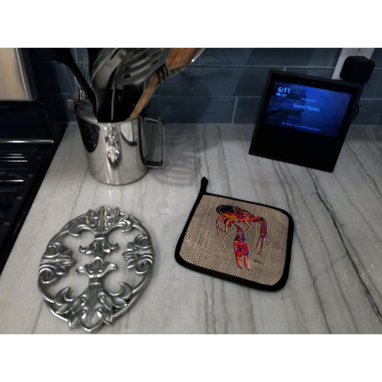 Caroline's Treasures Crawfish Pot Holders Set - Heat Resistant Kitchen Oven Mitts for Cooking, Baking & BBQ (7.5