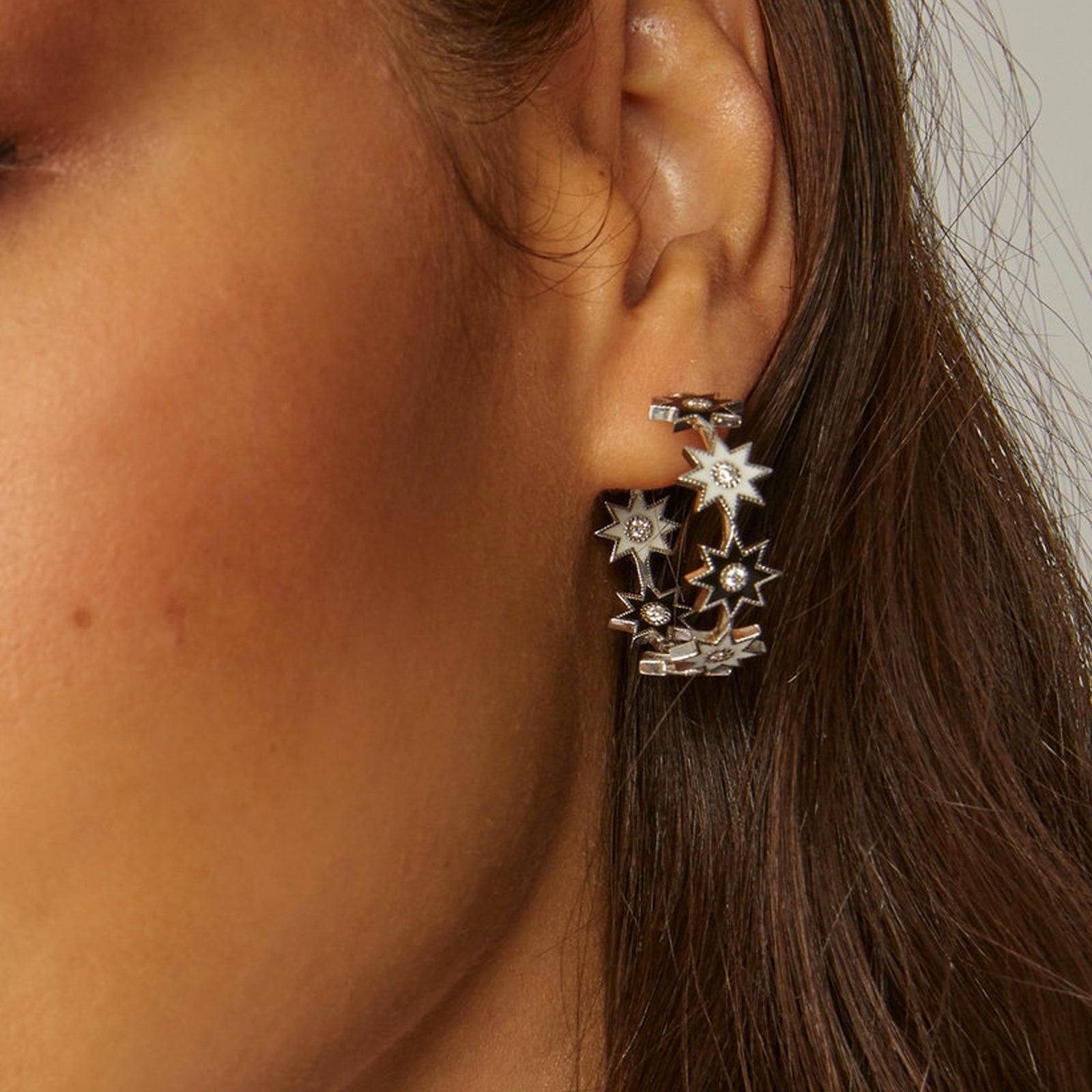 Twinkle Enamel Star Hoop Earrings - Dainty Gold-Plated Star Stud Earrings for Women - Perfect for Everyday Wear, Parties & Gifts