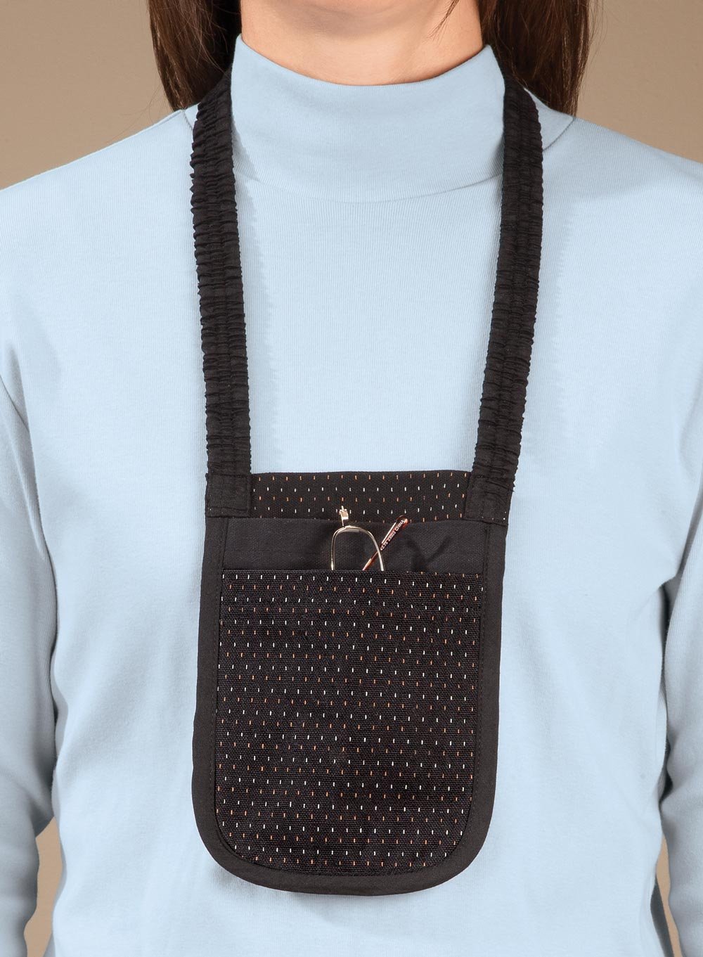 Granny Jo Neck Pocket Bag - Hands-Free for Travel & Hiking