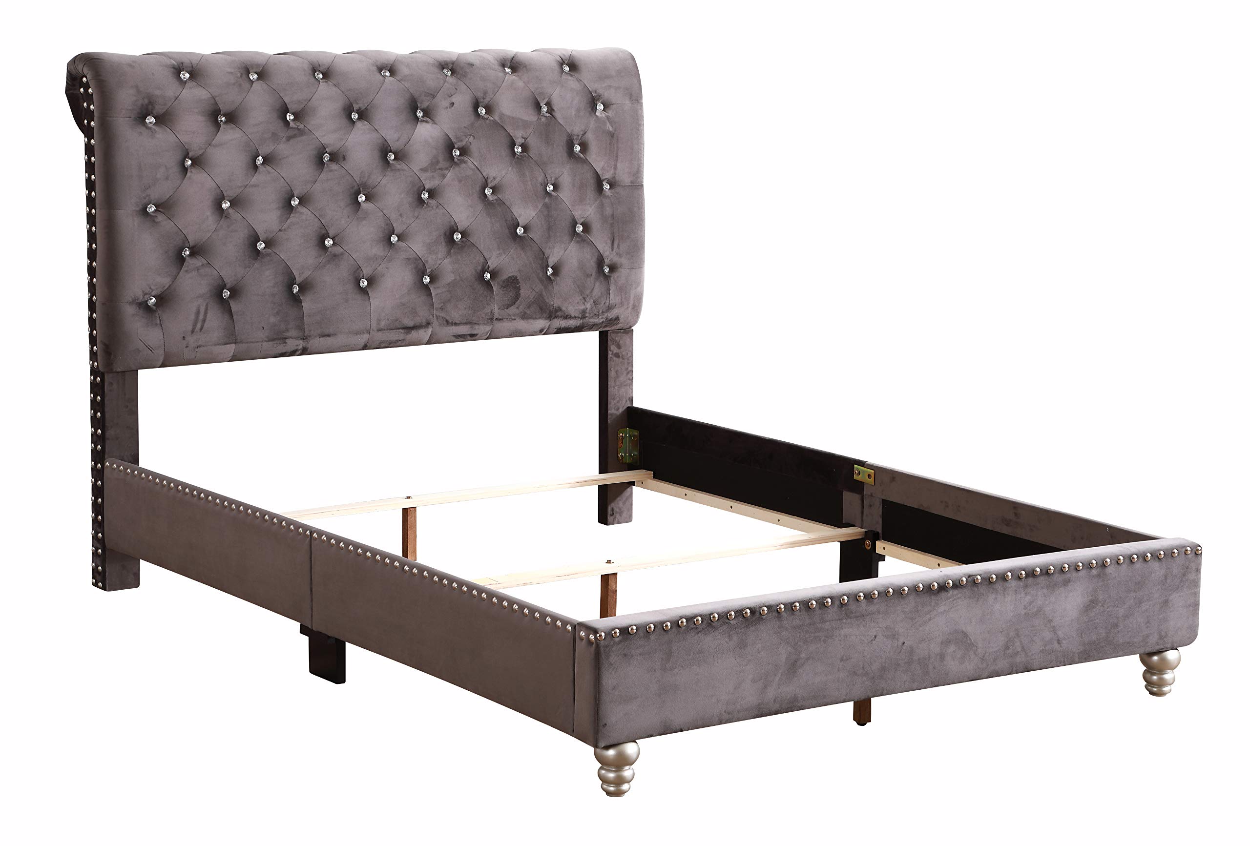 Glory Furniture Tufted Upholstered Full Size Bed in Gray - Luxurious Bedroom Furniture for Master Bedroom or Guest Room