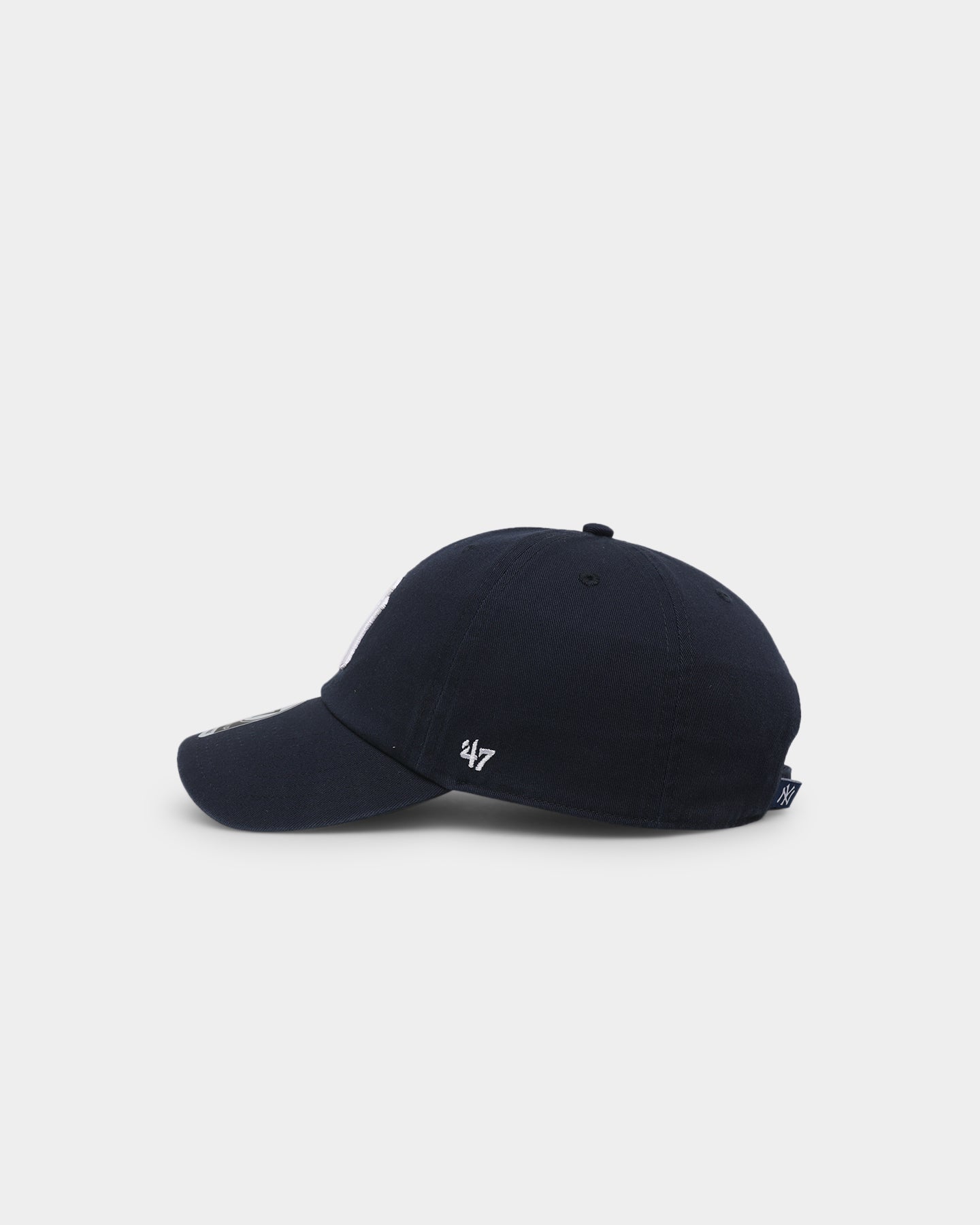 New York Yankees '47 Clean Up Strapback Adjustable Baseball Cap for Men - Navy Blue Hat for Casual Wear, Sports & Fan Gear