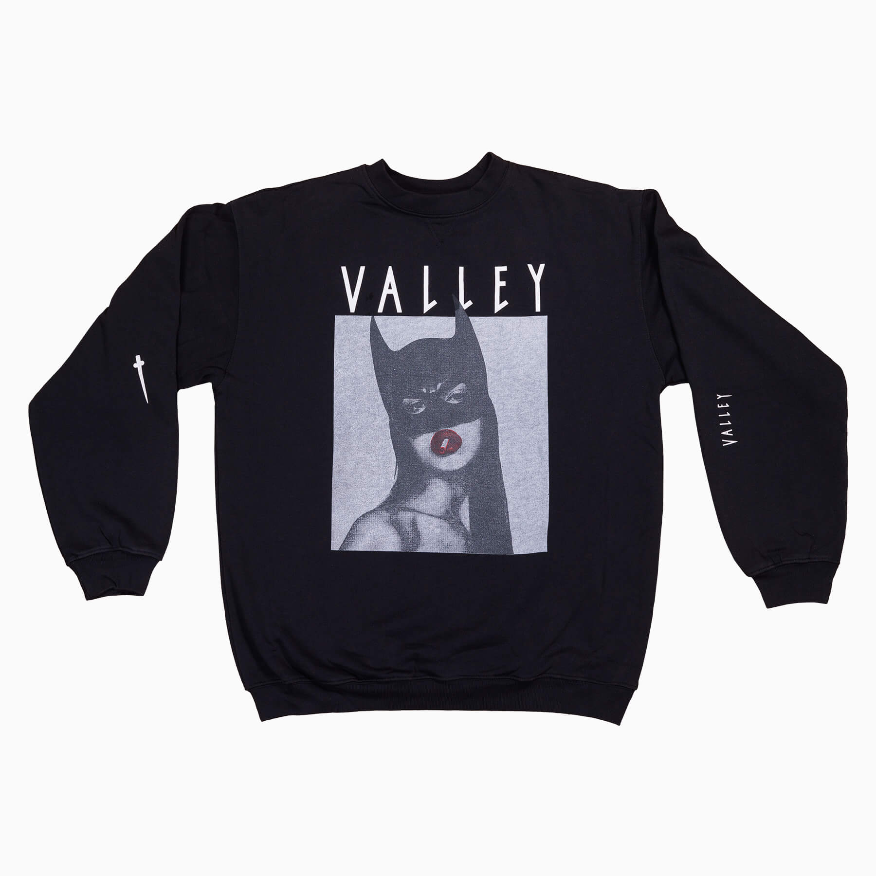 Enzyme Washed Black w. Red Lip Print