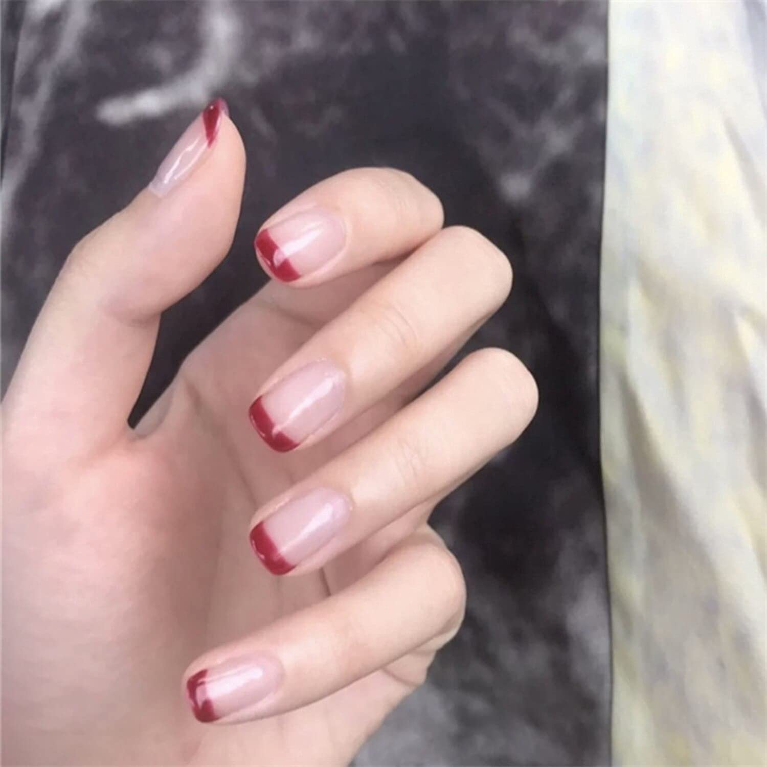 24pcs Detachable Taro Mud Purple Pearl Press on Nails - Full Cover Fake Nails with Elegant Design, Reusable False Nails for Women - Perfect for Parties, Weddings, and Special Occasions