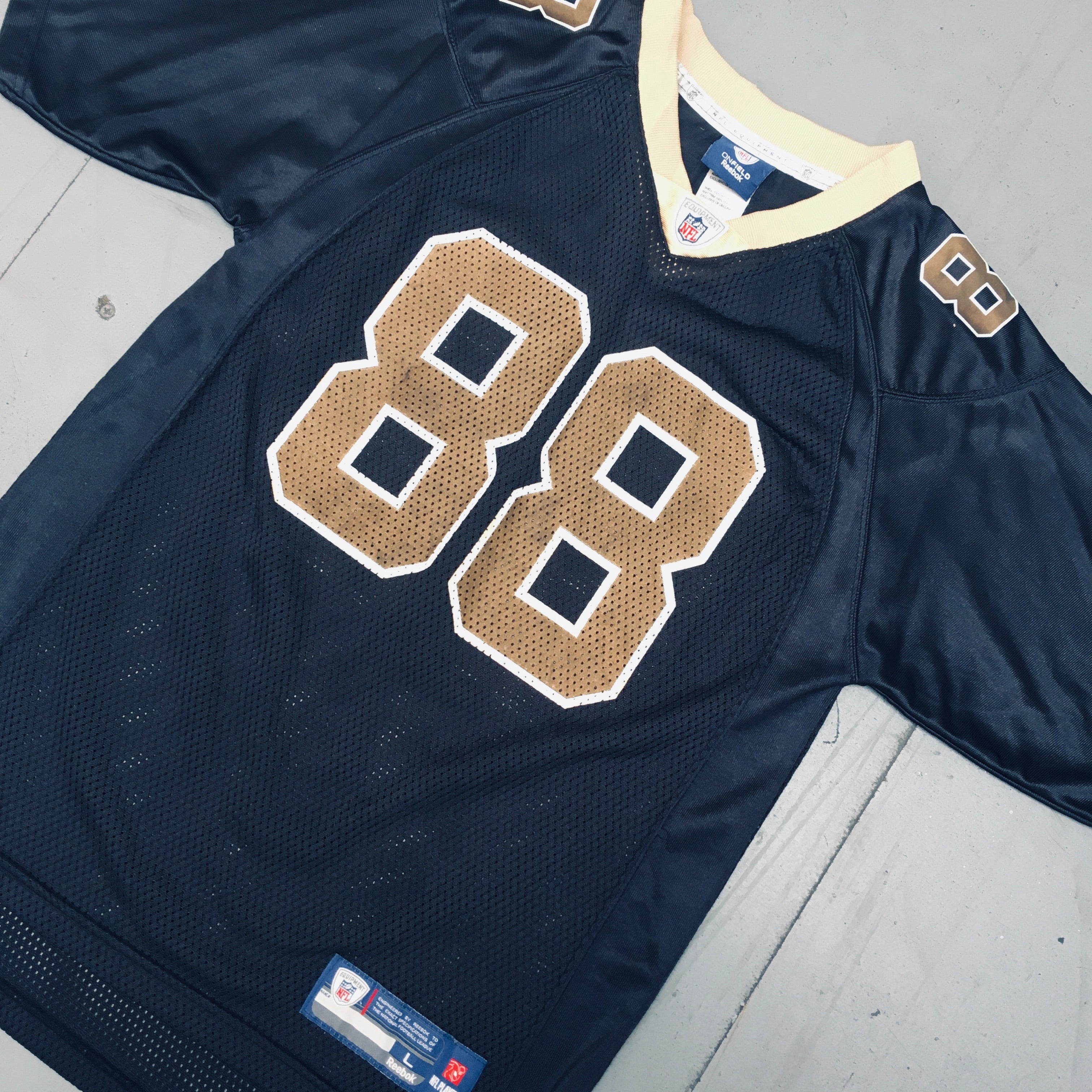 New Orleans Saints Jeremy Shockey 2008/09 Jersey (Size S) - Official NFL Football Jersey for Fans, Game Day & Sports Collectibles