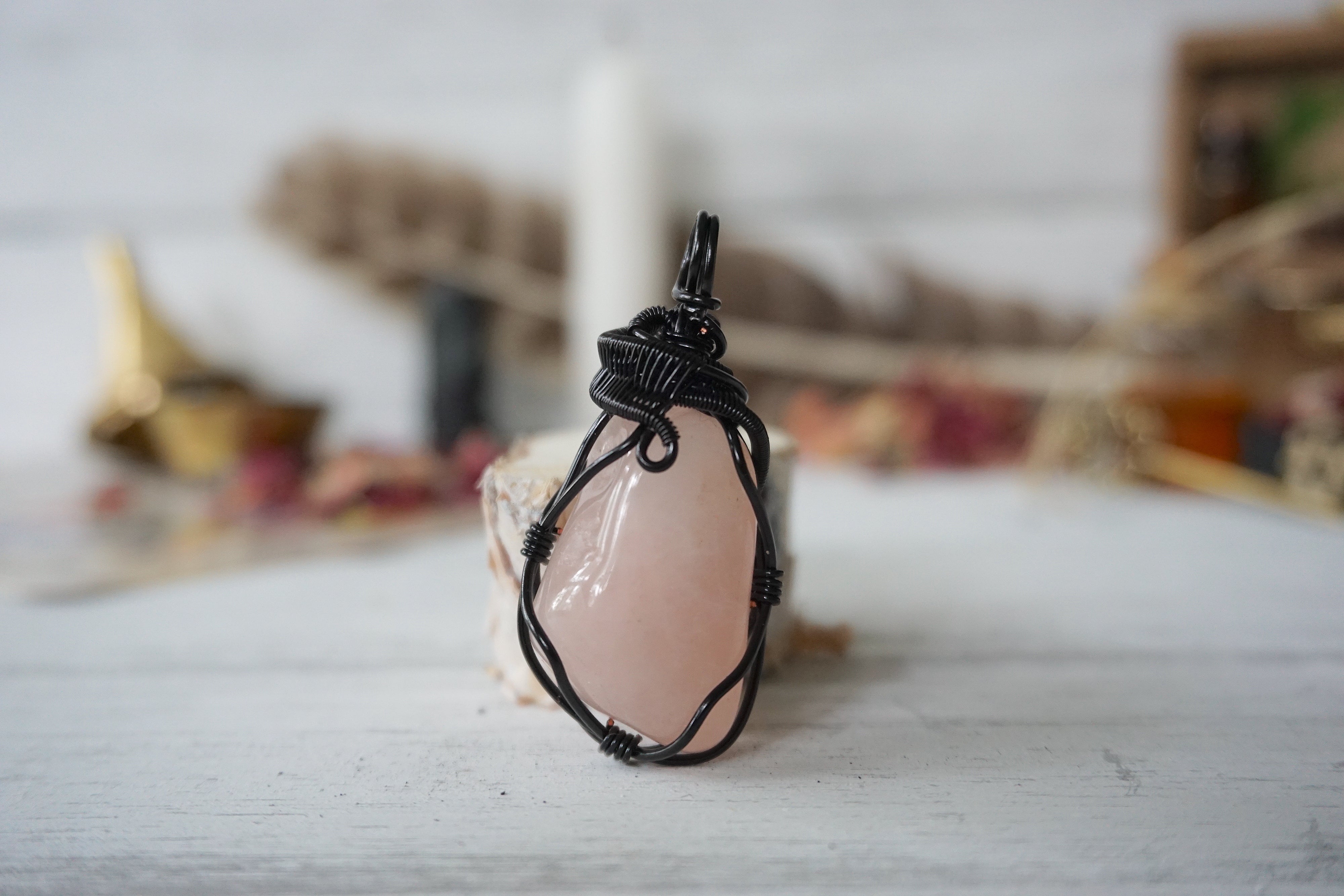 Aura Foundation Collection Rose Quartz Crystal Necklace for Women – Healing Stone Jewelry for Meditation, Yoga & Spiritual Energy (Gift for Her)