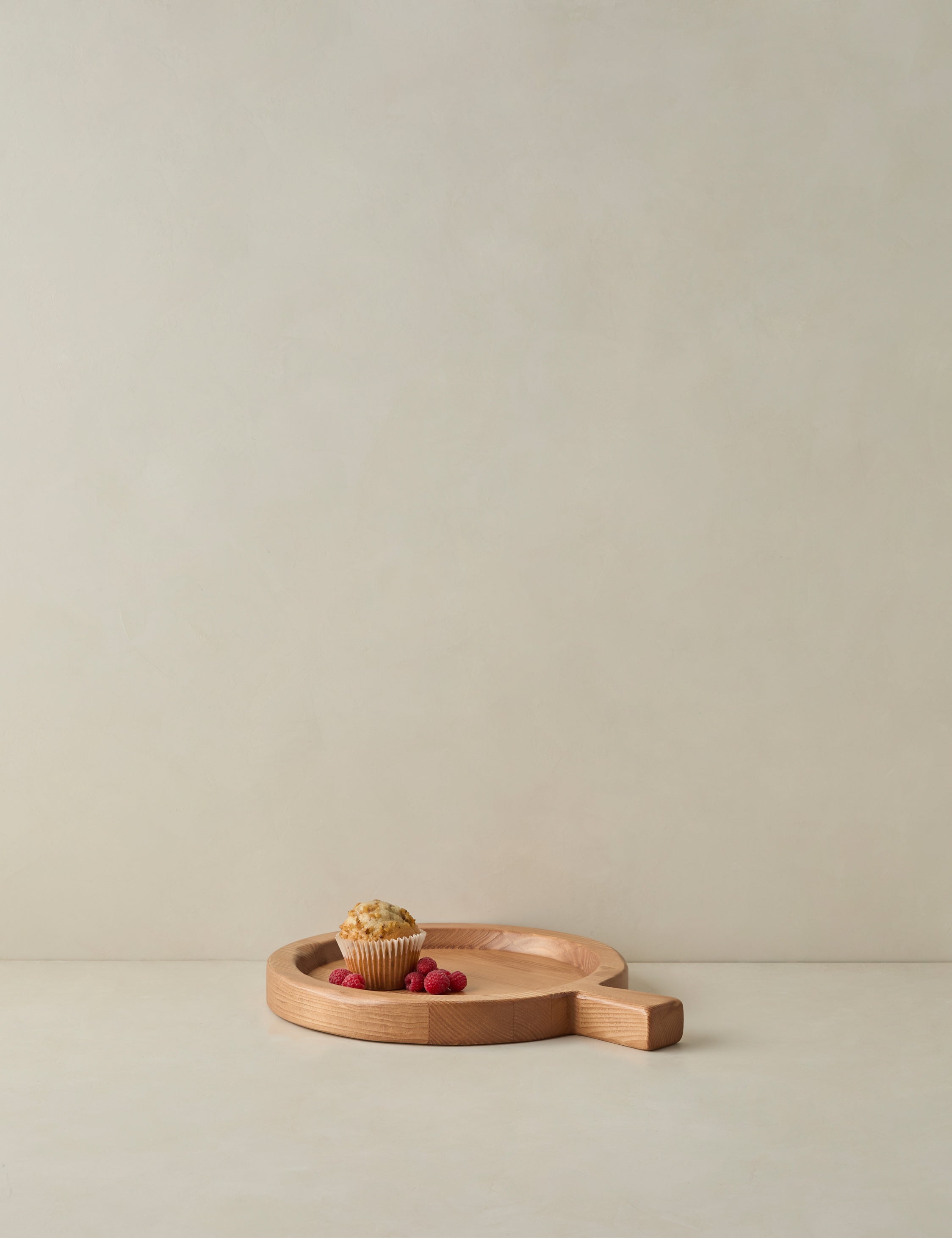 Elegant Classic Wooden Serving Tray - Perfect for Breakfast in Bed, Coffee Table Decor & Entertaining Guests - etúHOME