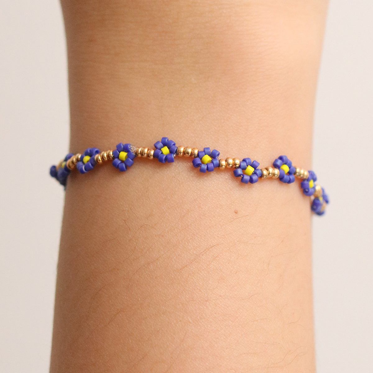 Handmade Flower Bracelet for Women - Elegant Floral Beaded Jewelry Gift for Birthday, Anniversary, Wedding & Everyday Wear
