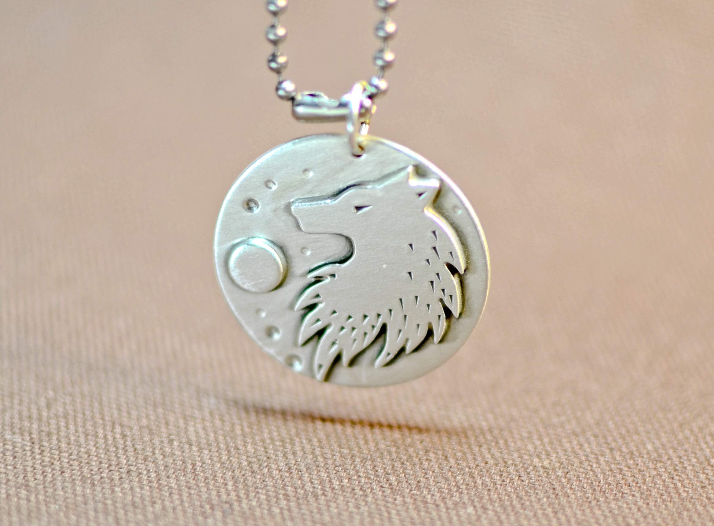 Silver Wolf Medallion Necklace for Men & Women - Handmade Stainless Steel Pendant with Adjustable Chain - Perfect for Gifts, Cosplay, and Viking Jewelry Lovers