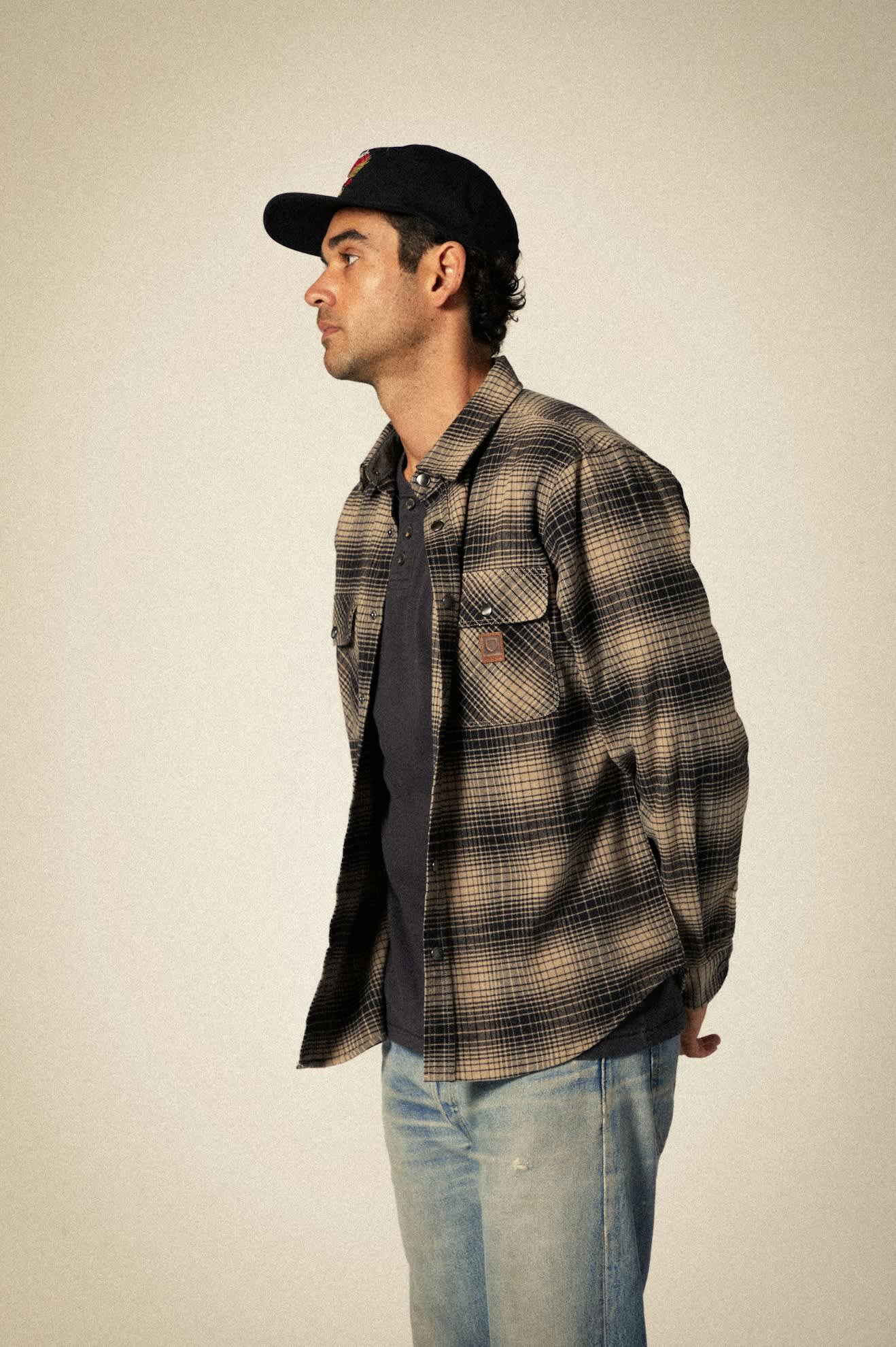 Builders Bowery Stretch Water-Resistant Long Sleeve Flannel Shirt for Men - Black/Cinder Grey - Durable Workwear for Outdoor Activities & Casual Wear