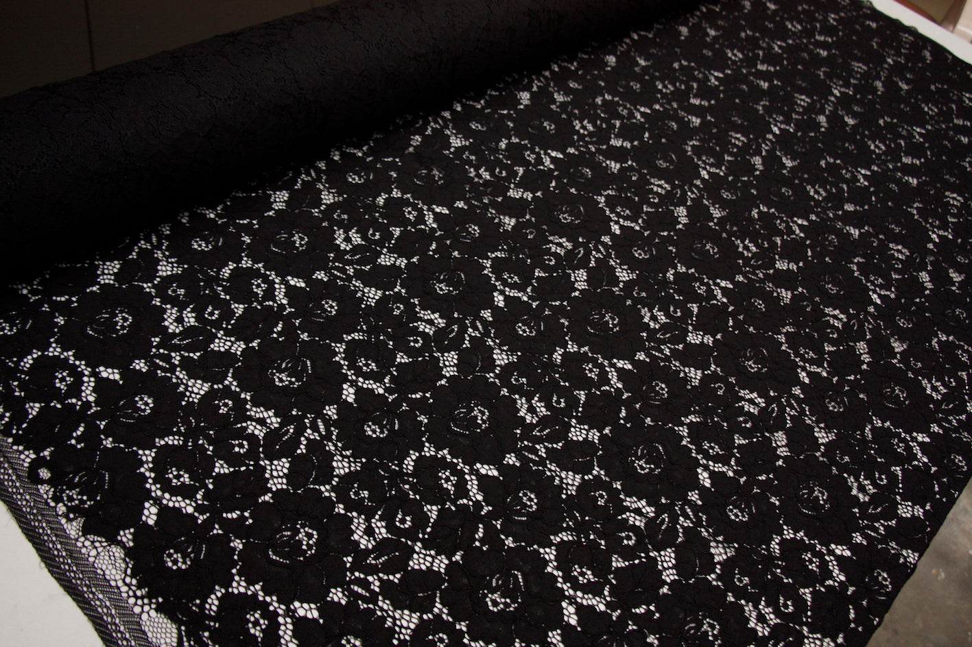 Elegant Black Floral Lace Fabric - Perfect for Wedding Dresses, Evening Gowns & DIY Crafts