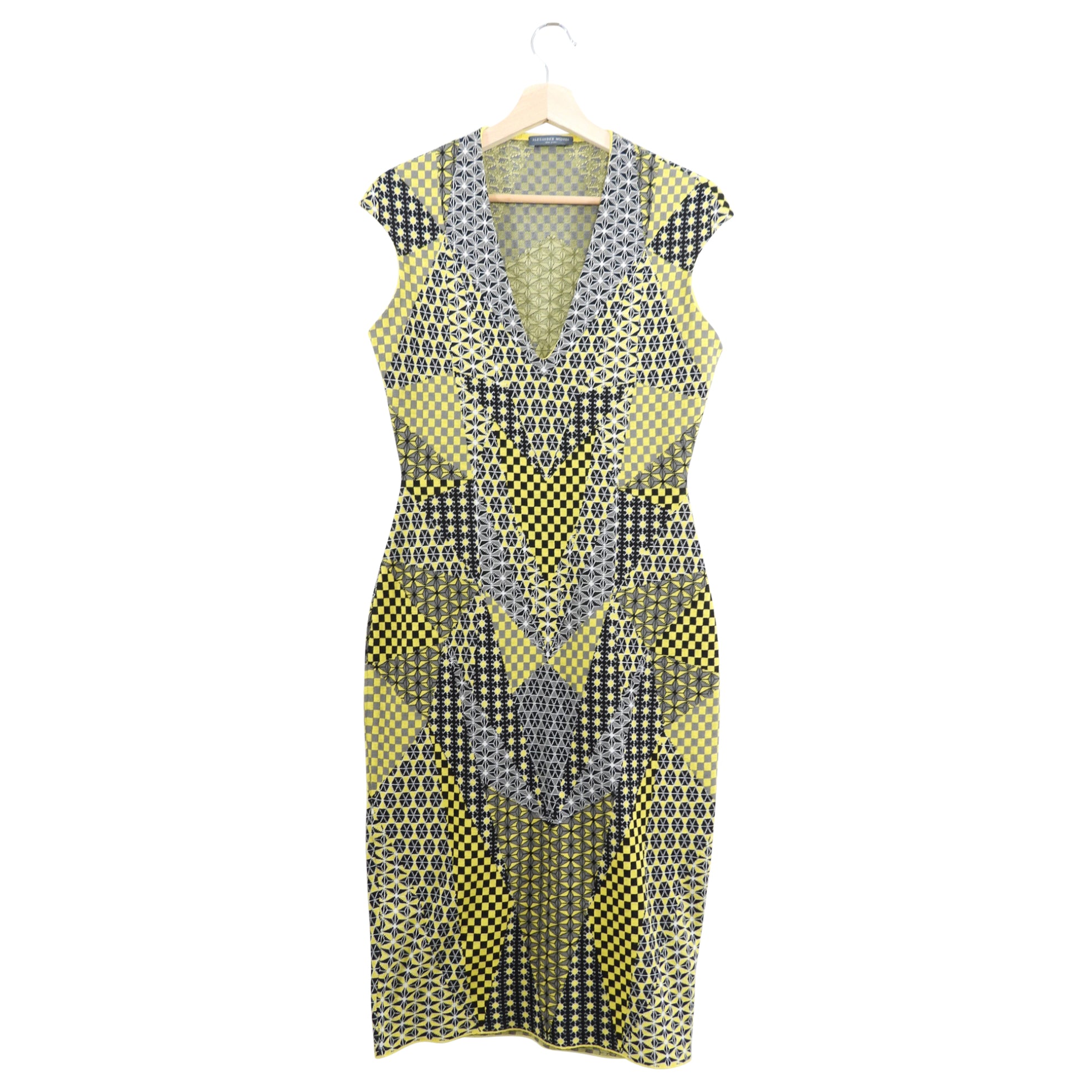 Alexander McQueen Yellow Intarsia Knit Dress Size L (US 8/10) - Elegant Women's Party & Evening Wear for Special Occasions