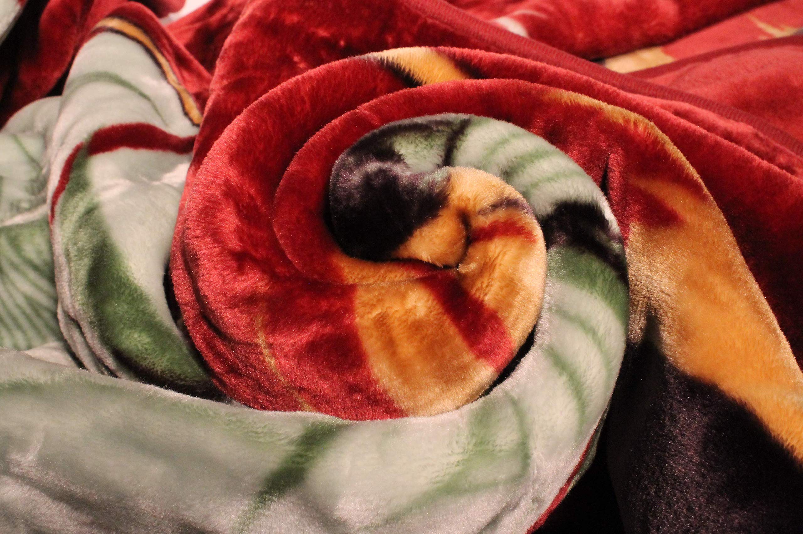 XGATML FOHOG Queen Size Blanket - Lightweight Panda Print Red Plush Throw - Korean Style Mink Faux Fur Blanket by 4estaciones - Perfect for Bedroom Decor, Sofa Couch, and Cozy Winter Nights