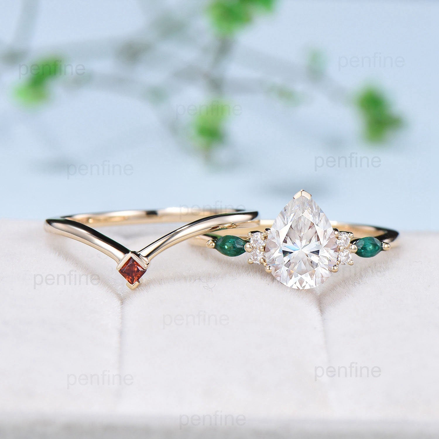 2.5 Carat Pear Shaped Moissanite Engagement Ring Set - Vintage 8x10mm Teardrop Moissanite with Cluster Emerald Garnet Wedding Band - Perfect for Bridal, Anniversary & Special Occasion Gifts