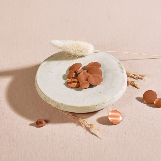 Swing Shank Button - Atelier Brunette Pecan Pie - Premium Sewing Notions for DIY Fashion & Quilting Projects