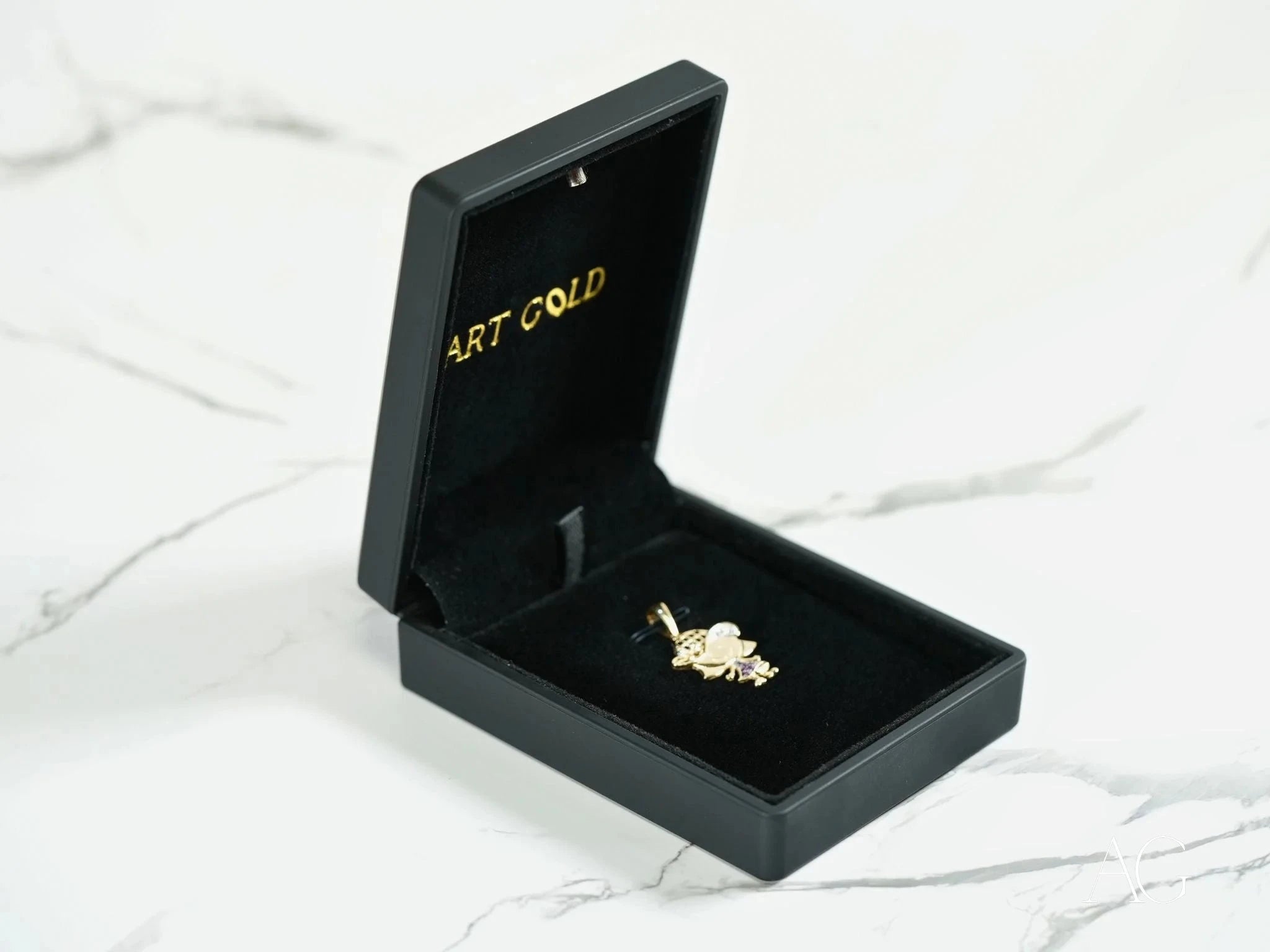 Golden Sun Pendant Necklace - 18K Gold Plated Solar Charm Jewelry for Women - Perfect for Everyday Wear, Gifts & Special Occasions