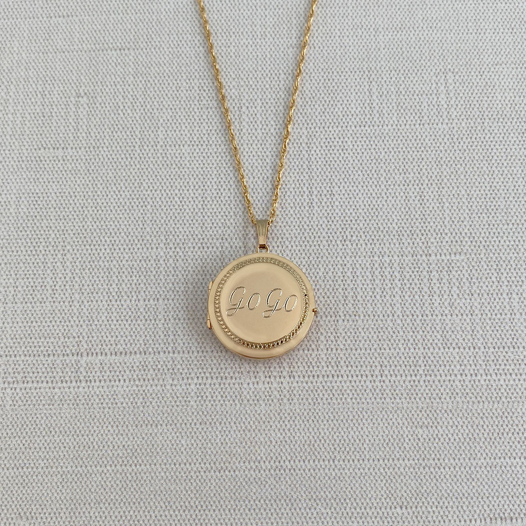 14K Gold Filled 23mm Round Engraved Photo Locket Necklace - Personalized Gift for Mom, Wife, or Loved Ones - Perfect for Anniversaries, Birthdays & Valentine's Day