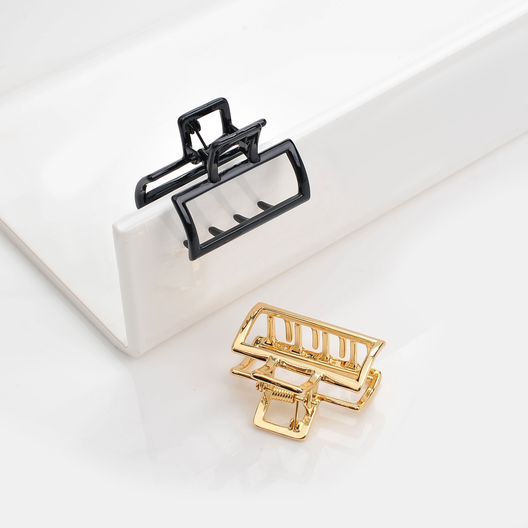 Simple Metal Hair Claw Clips - 2 Pack for Women & Girls - Strong Hold Hair Accessories for Ponytails, Buns & Updos - Perfect for Work, Gym & Everyday Styling