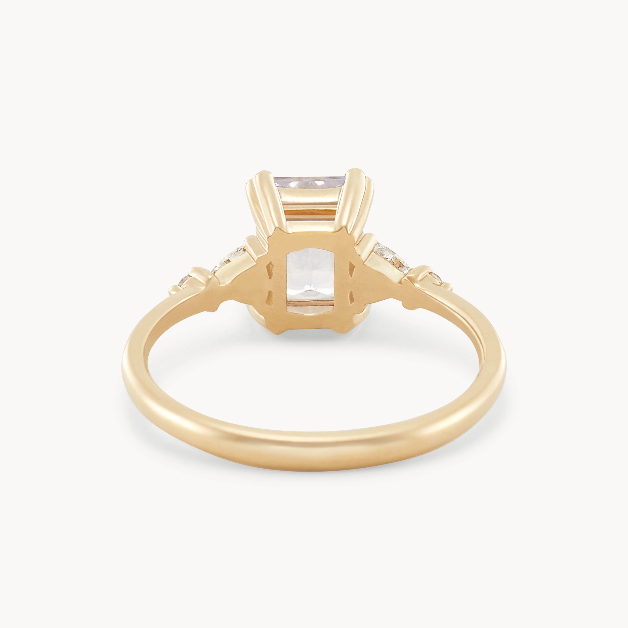 Unique 14K Yellow Gold Twilight Mist Ring with Lavender Sapphire - Elegant Jewelry for Weddings, Anniversaries & Special Occasions
