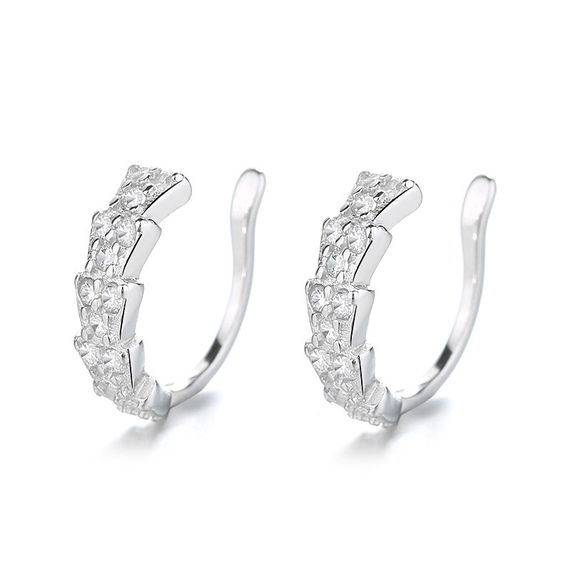 18K Gold Cartilage Ear Cuff Clip - Non Pierced Earring for Helix & Outer Ear - Elegant Jewelry for Women, Perfect for Parties, Weddings & Everyday Wear