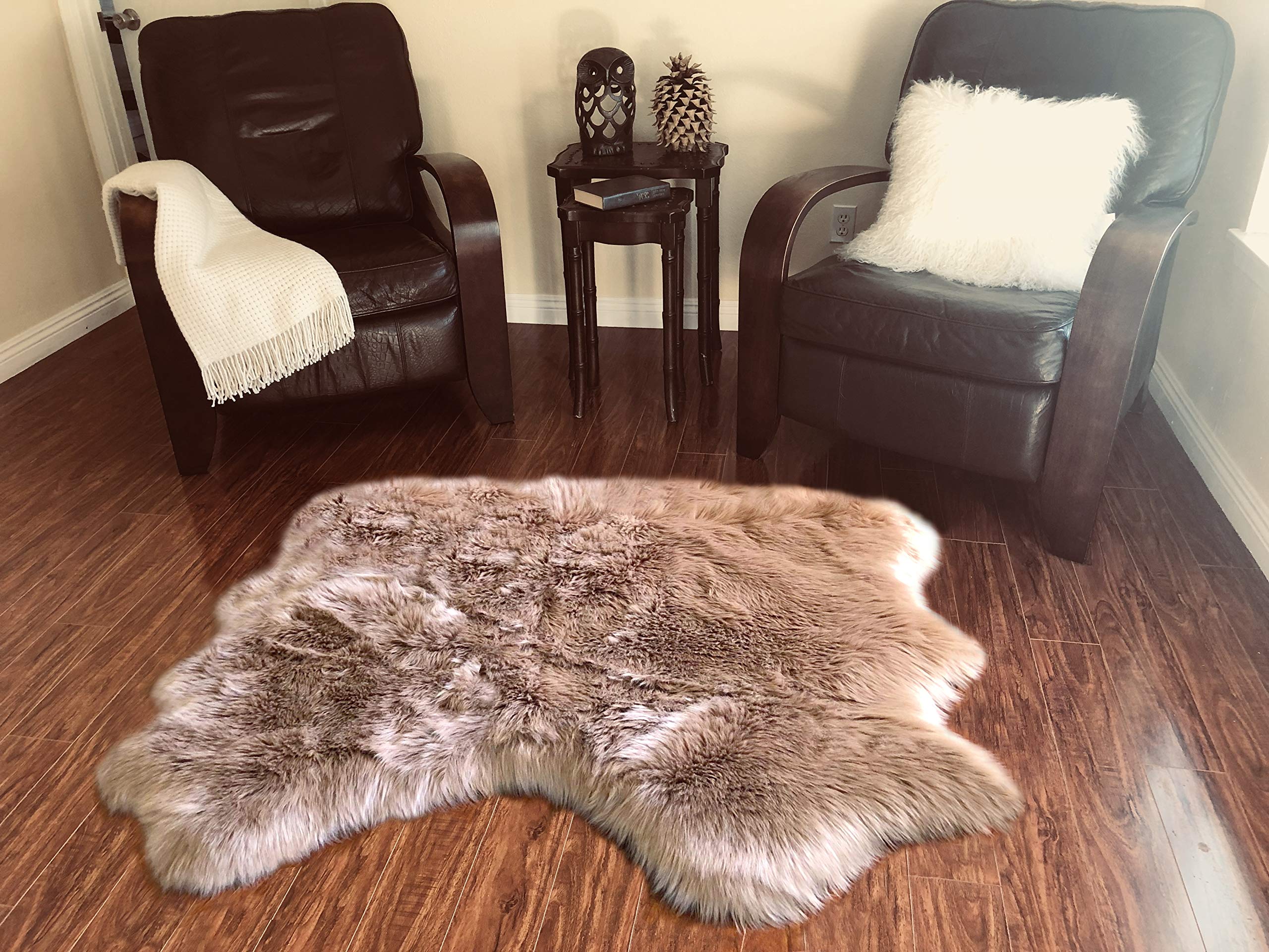 LAMBZY Genuine Sheepskin Area Rug - 3' x 3'2