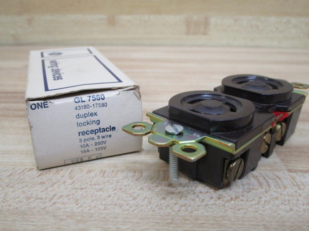 GE GL7580 Duplex Locking Receptacle - 20A 125V Electrical Outlet for Industrial & Commercial Use | Secure Power Connection for Heavy-Duty Equipment & Machinery