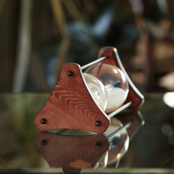 Premium Triangle Square Hourglass Kit with Black Metal Spindles - Perfect for Home Office Decor, Meditation Timer, and Unique Gift Idea
