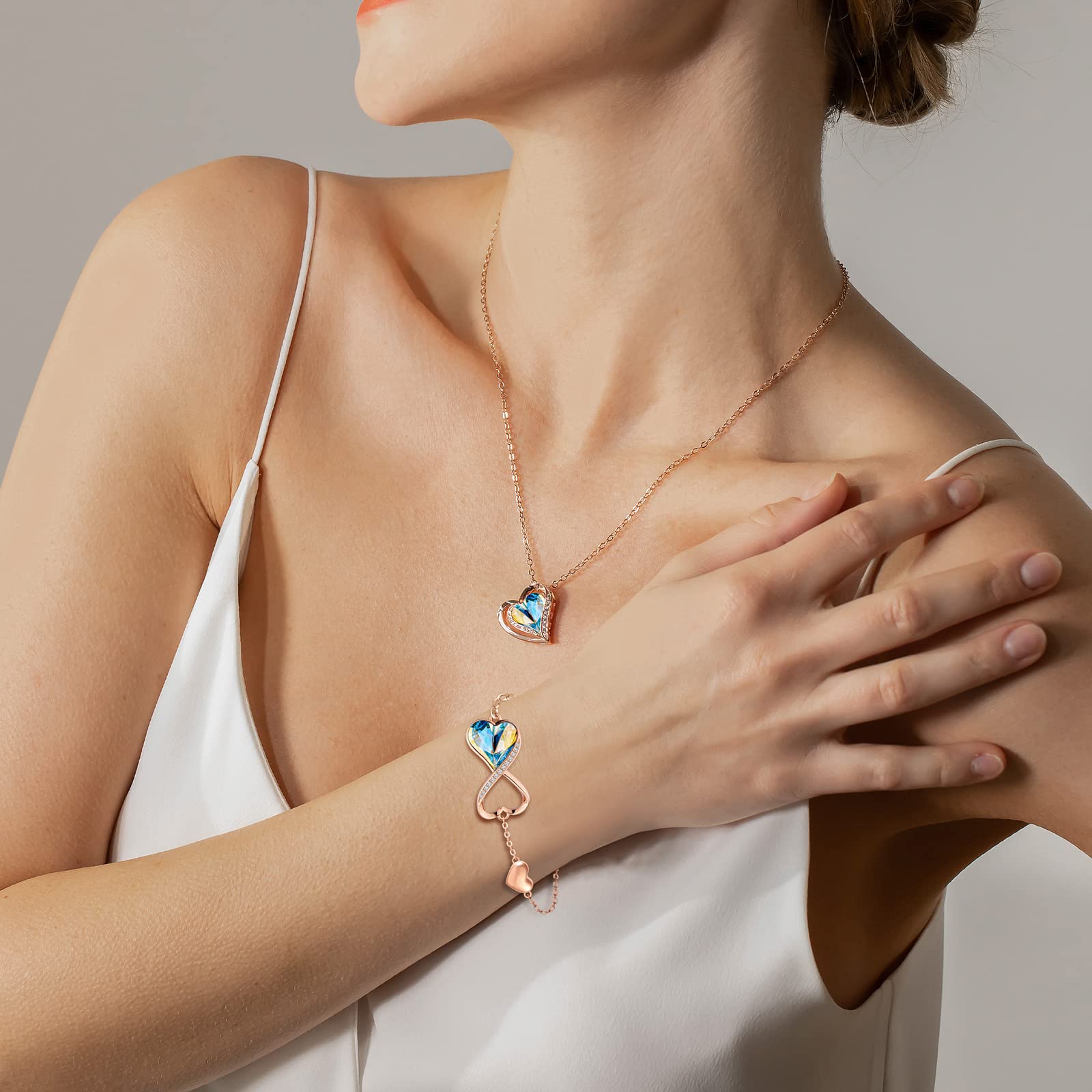 Beutirer Love Heart Necklace for Women - 18K White/Rose Gold Plated Adjustable Pendant Necklace | Romantic Gift for Wife, Mom, Girlfriend | Perfect for Valentine's Day, Birthday & Anniversary | Elegant Jewelry for Date Night & Special Occasions