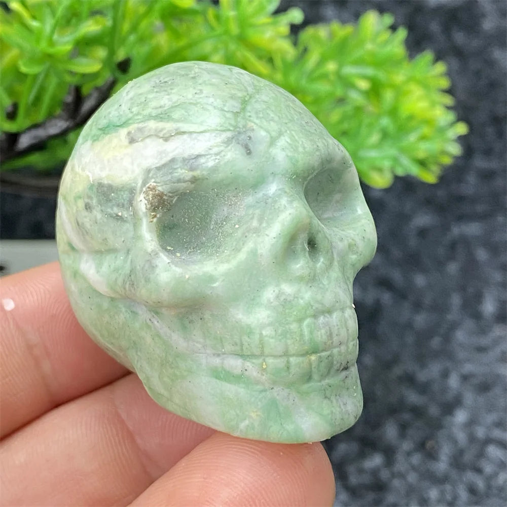 Natural Crystal Hand-Polished Carved Skull - Halloween Decor, Home Decor, Spiritual Healing Stone, Unique Holiday Gift for Collectors & Witches - Perfect for Altars, Meditation & Gothic Decorations