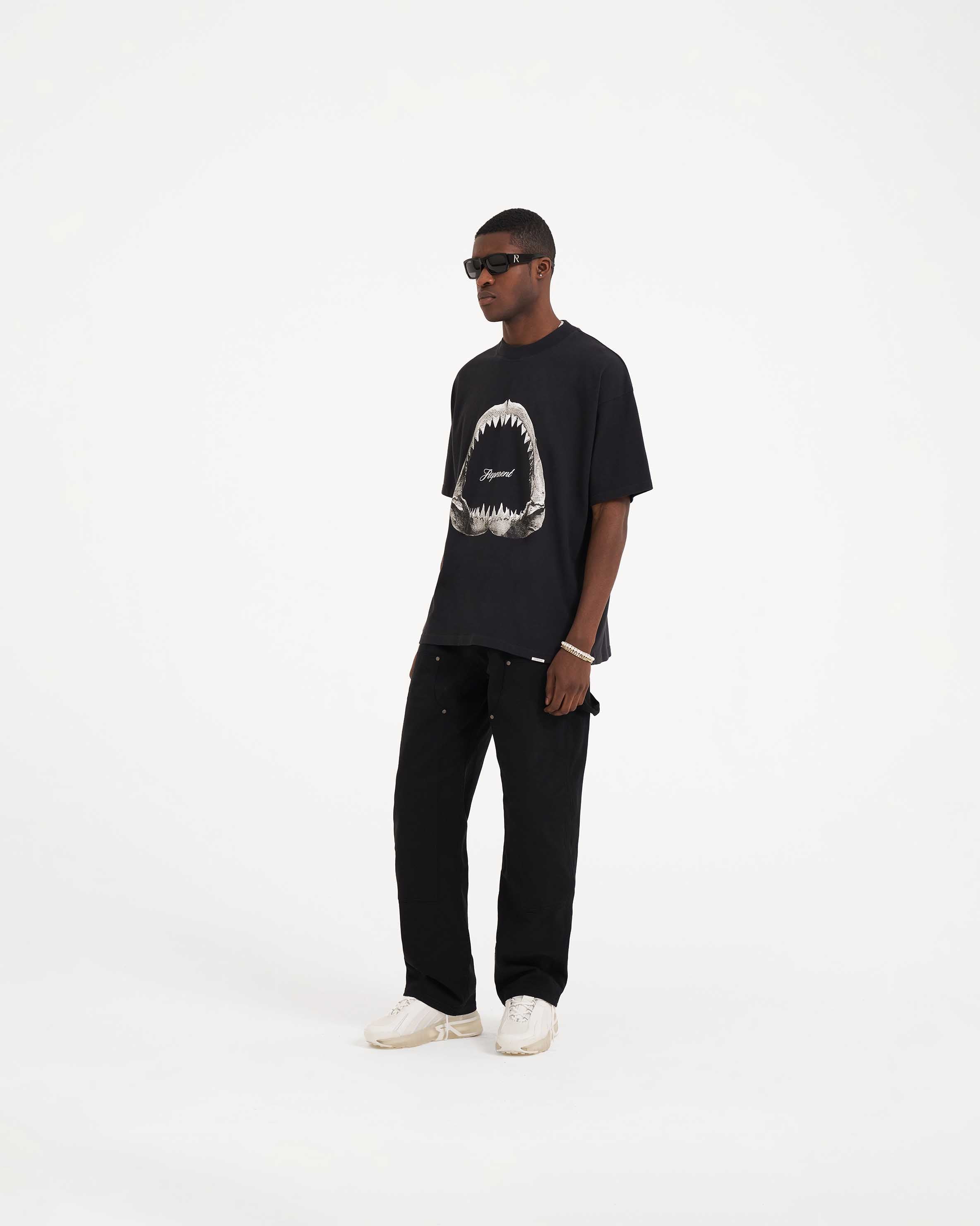 Shark Jaws Graphic T-Shirt for Men - Stylish Off Black Tee - Perfect for Beach, Fishing & Shark Week Enthusiasts