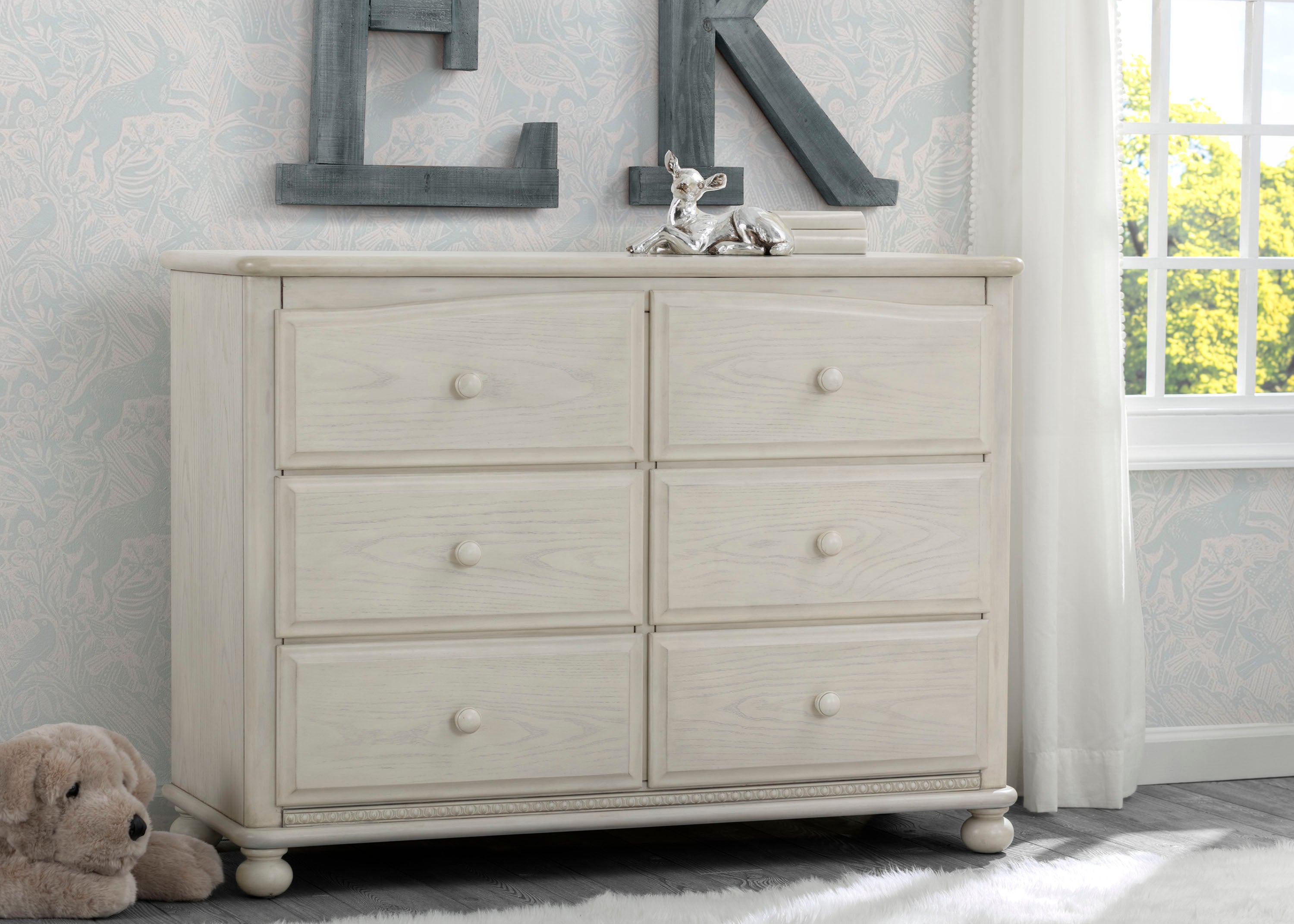 Cortona 6-Drawer Wooden Dresser for Bedroom - Modern Chest of Drawers with Smooth Gliding Drawers for Clothes Storage | Perfect for Master Bedroom, Guest Room & Nursery Organization