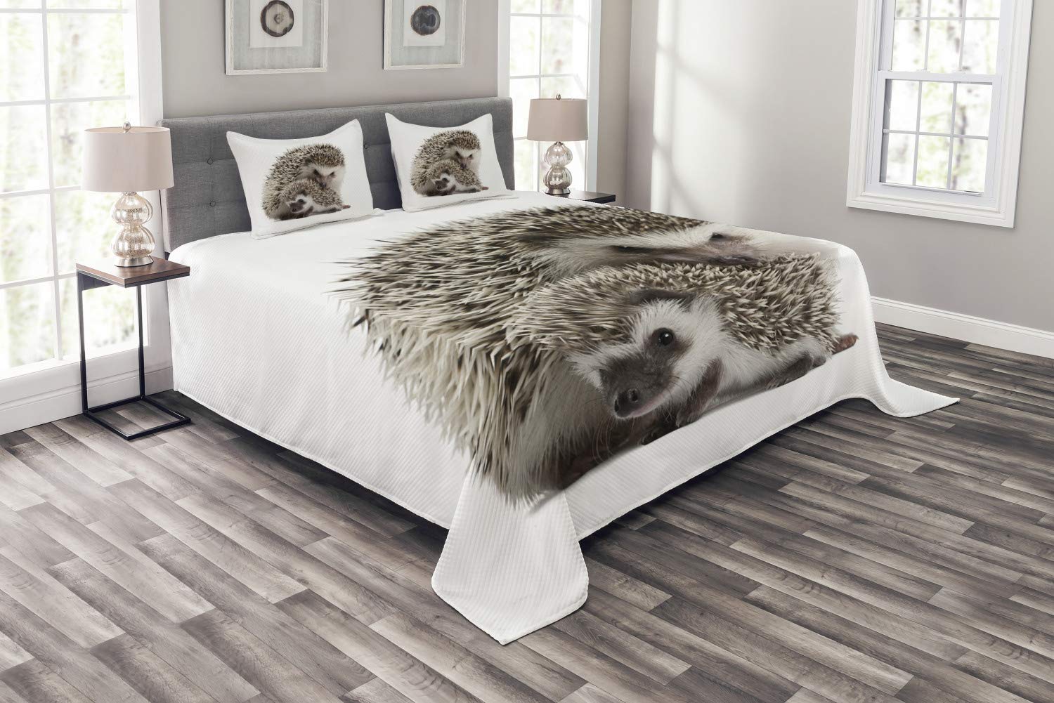 Ambesonne Hedgehog Bedspread Set - 3 Piece King Size Bedding with 2 Pillow Shams, Atelerix Albiventris Photography Design, Mother & Family Theme in Brown Ivory - Perfect for Cozy Bedroom Decor & Gift Ideas